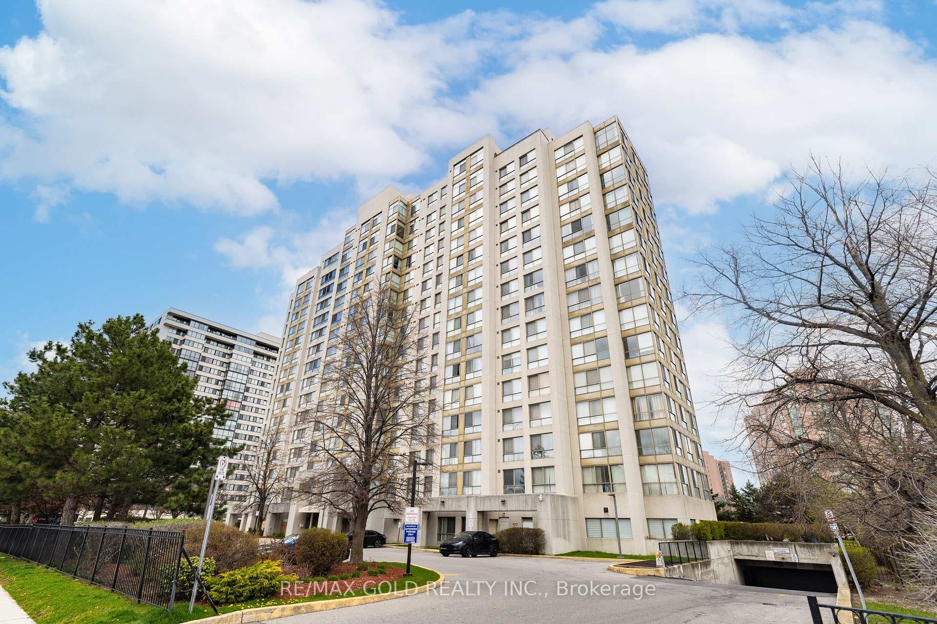 2901 Kipling Avenue Unit 1401 photo 1