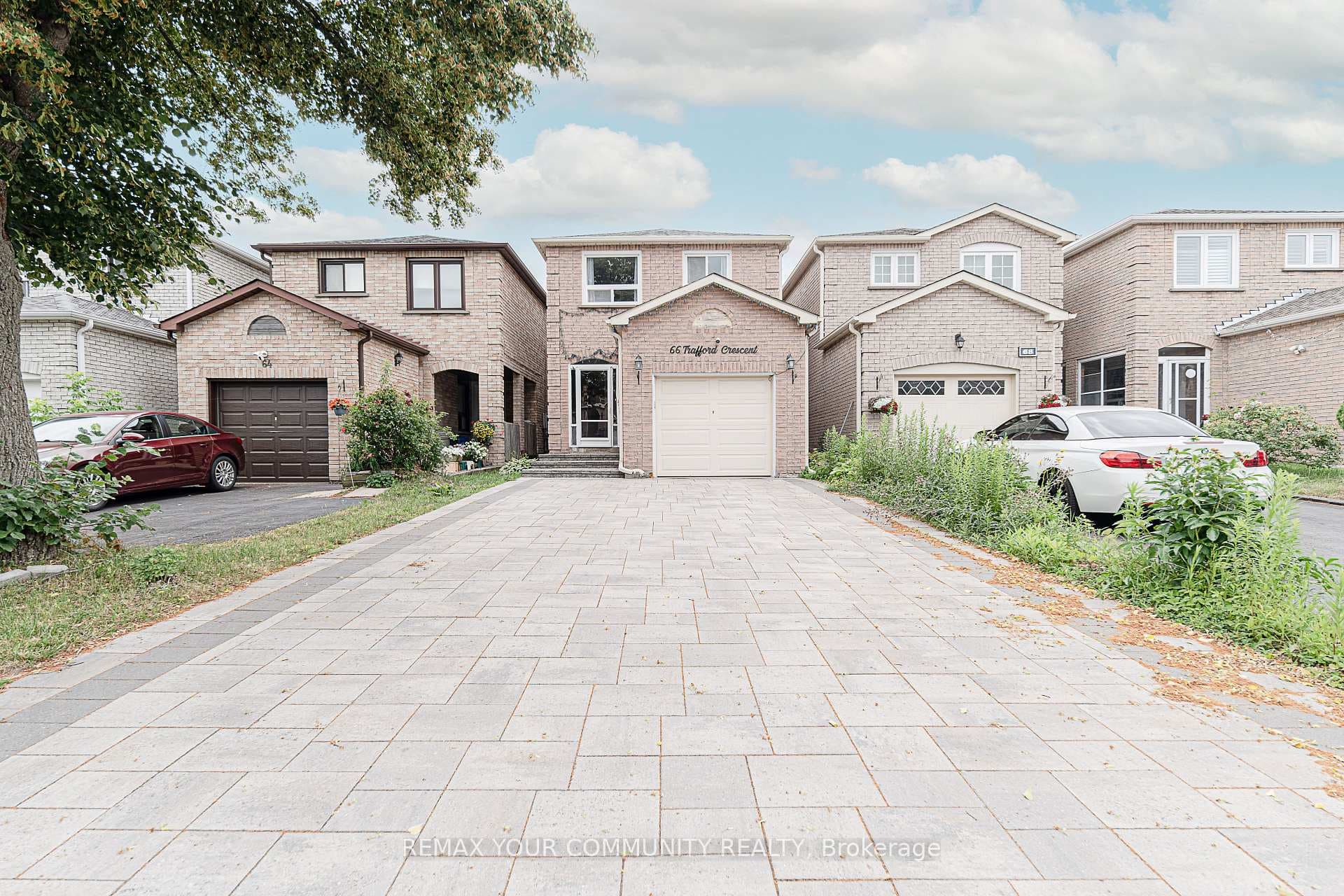 66 Trafford Crescent photo 1
