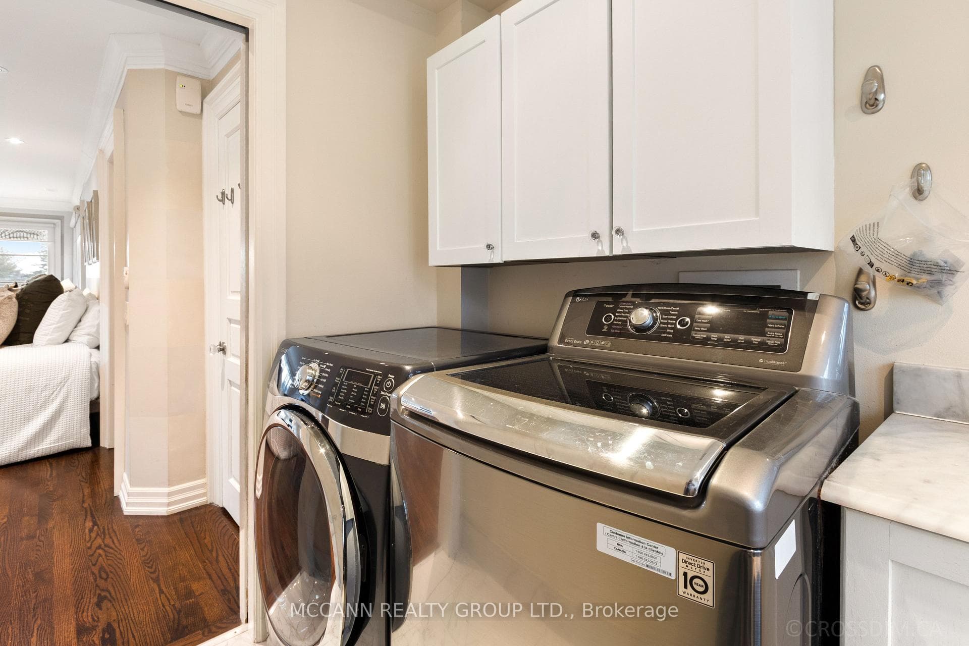 27 Strathgowan Crescent photo 33