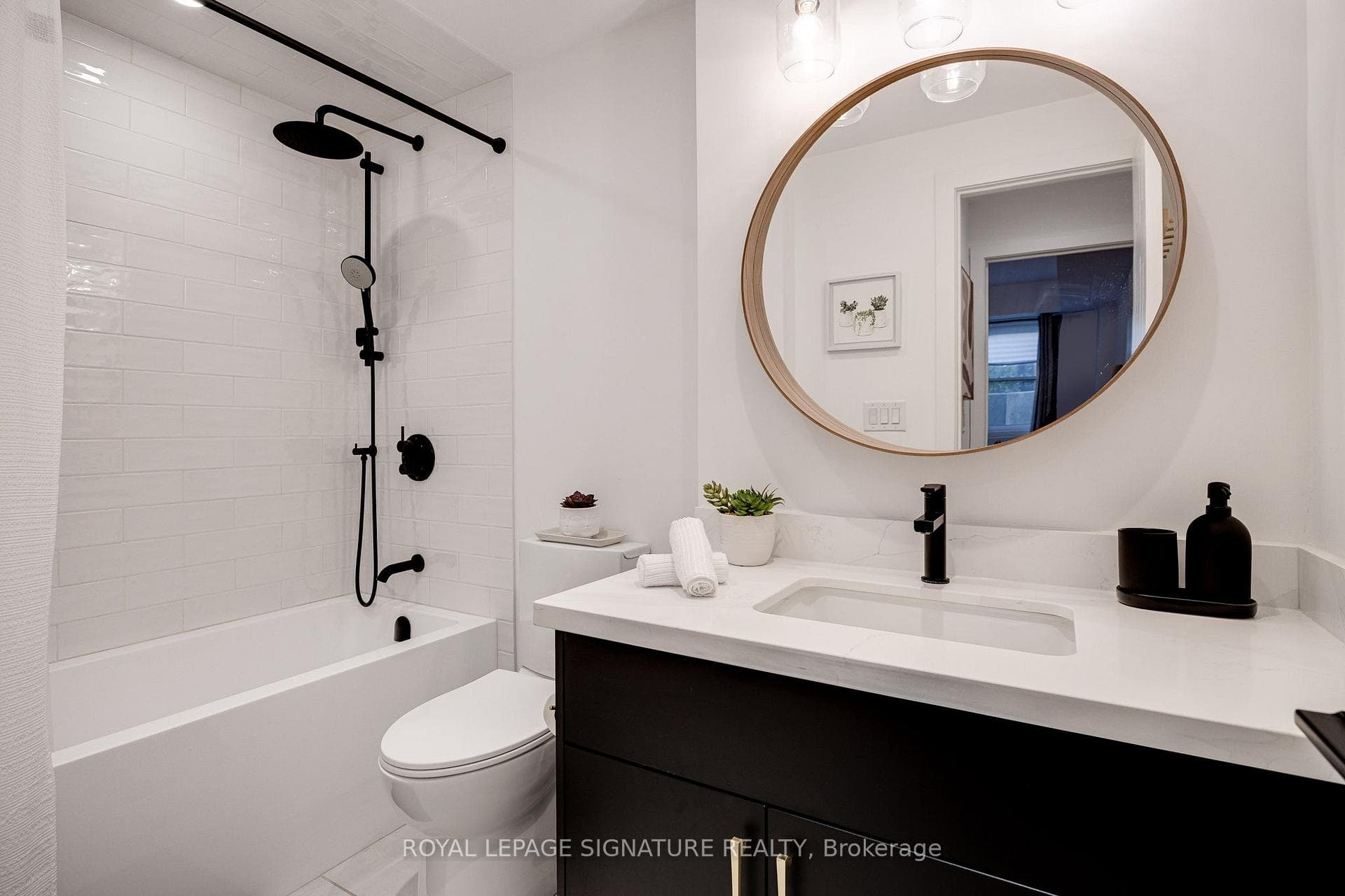 760 Lawrence Avenue Unit 239 photo 19