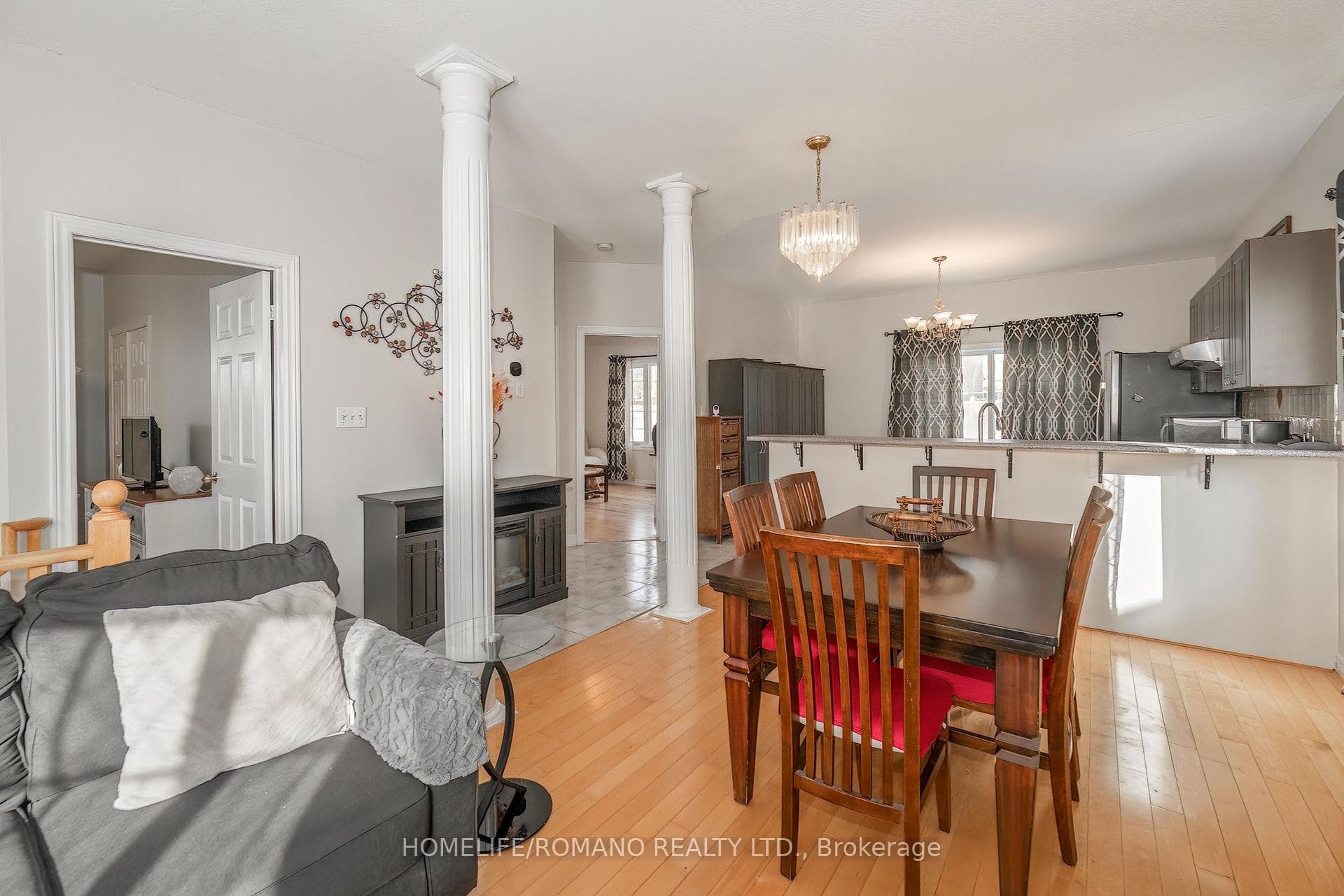 25 Bedell Crescent photo 14