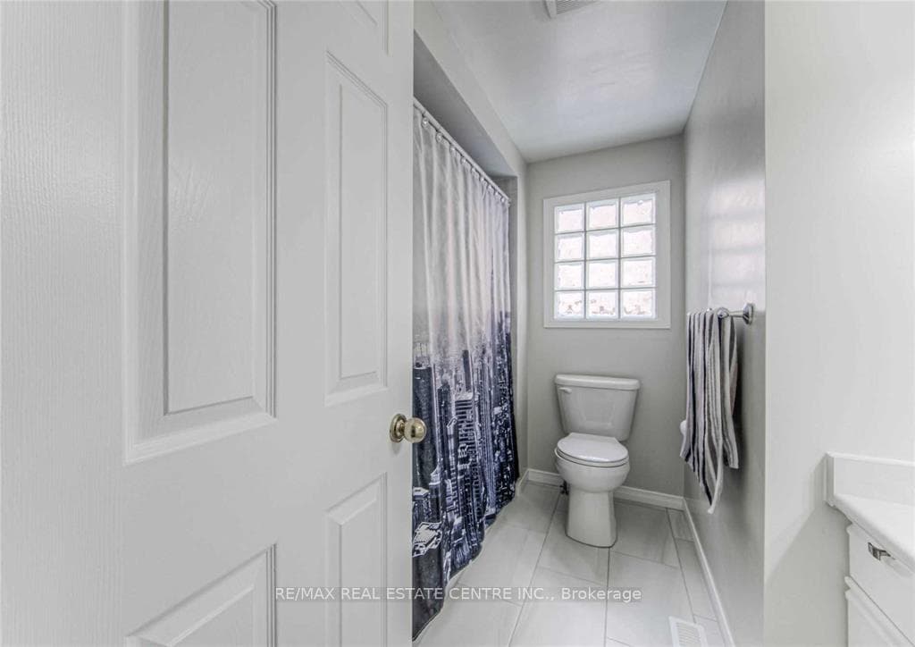 14 Amblecote Place photo 17