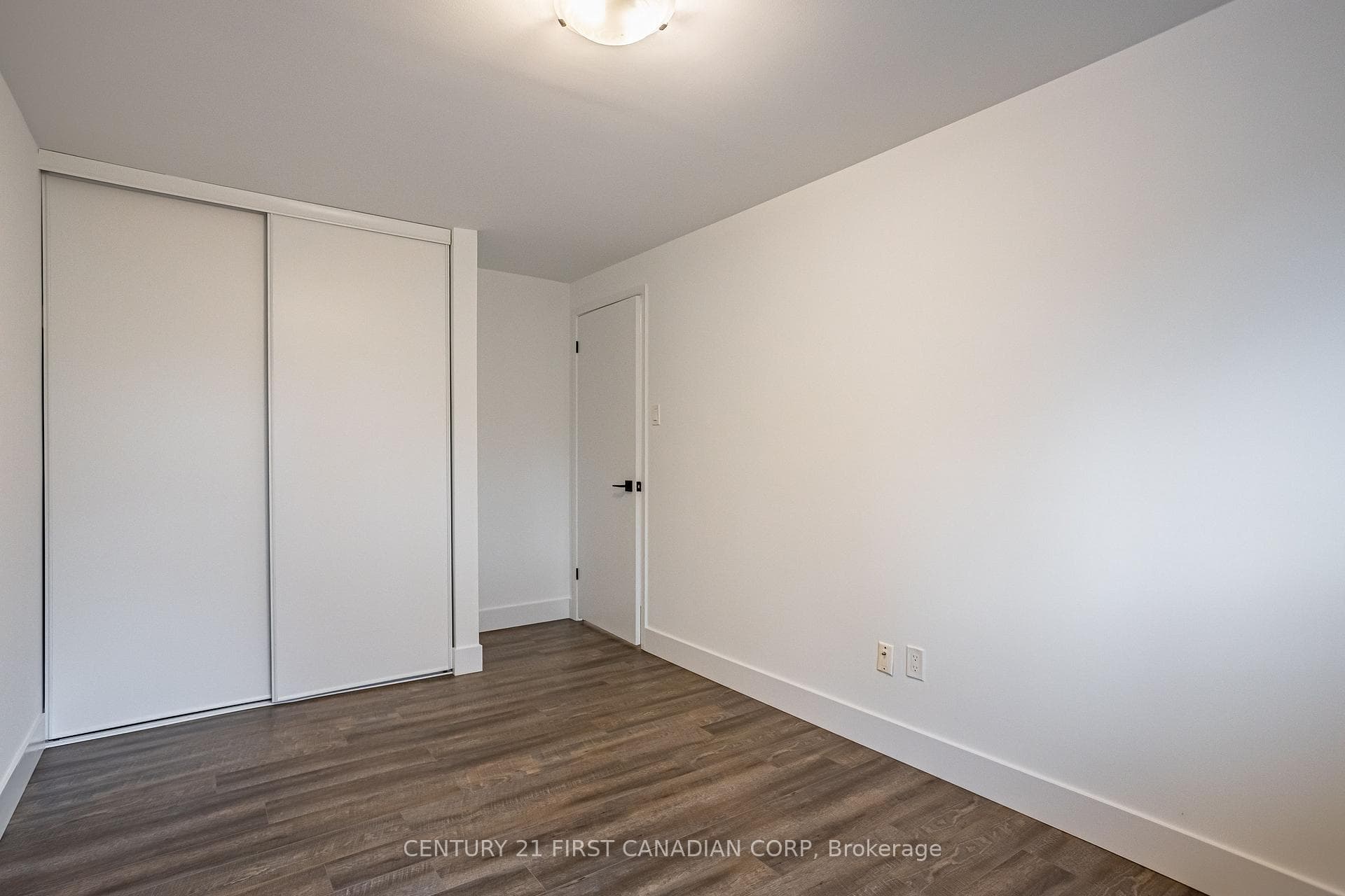 591 Griffith Street Unit 13 photo 23