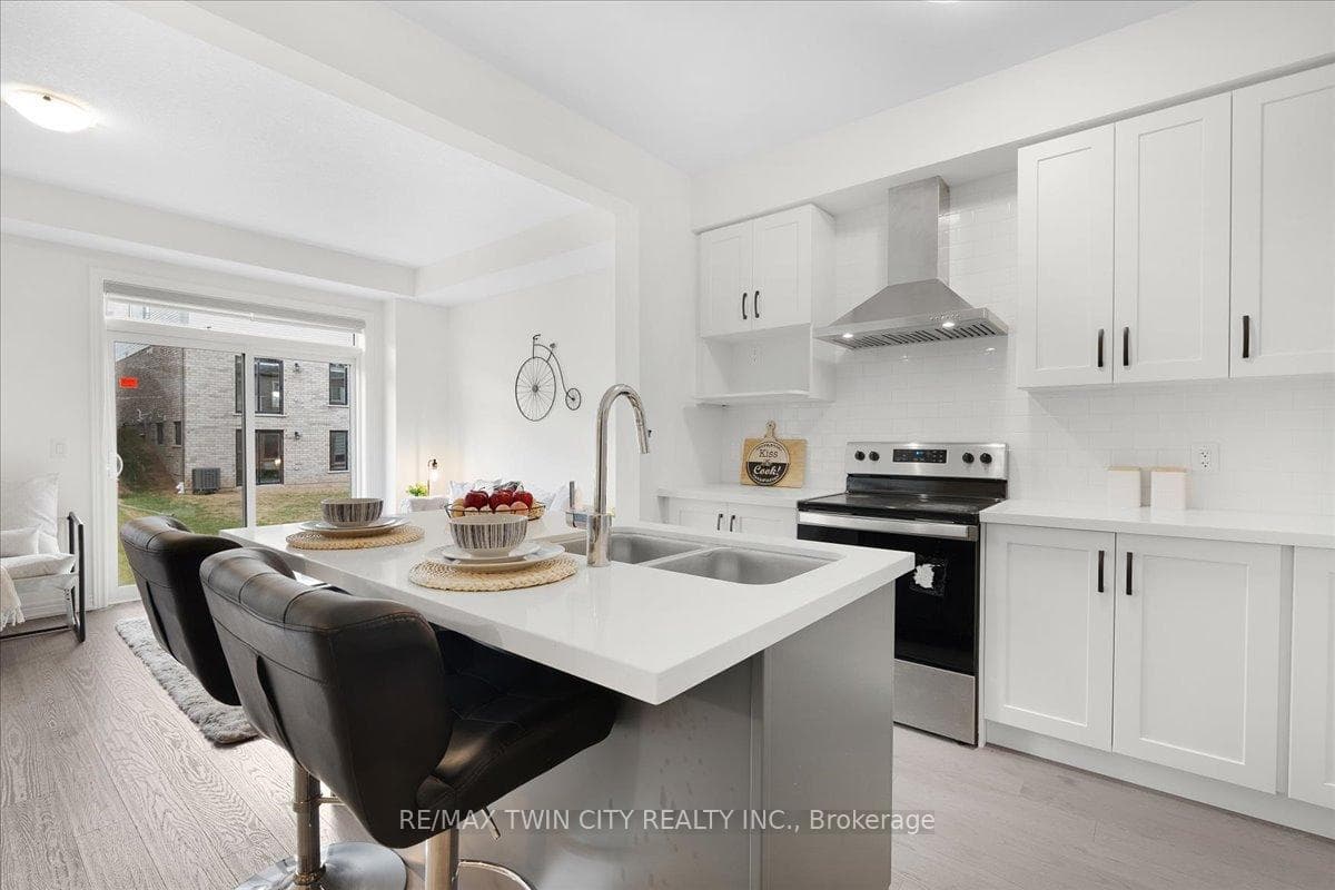66 Grassbourne Avenue photo 7