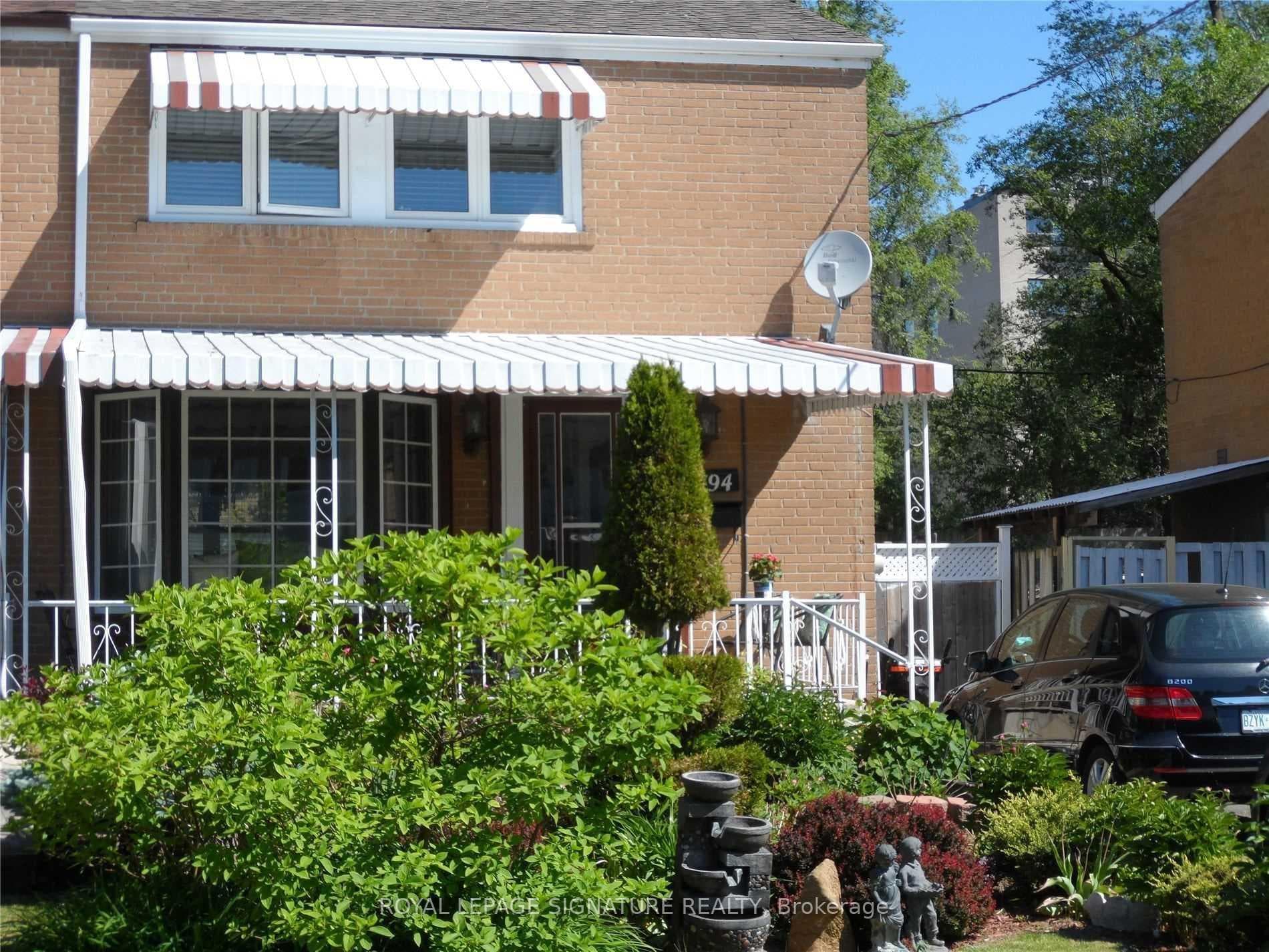 94 Woodfern Drive Unit Upper photo 1