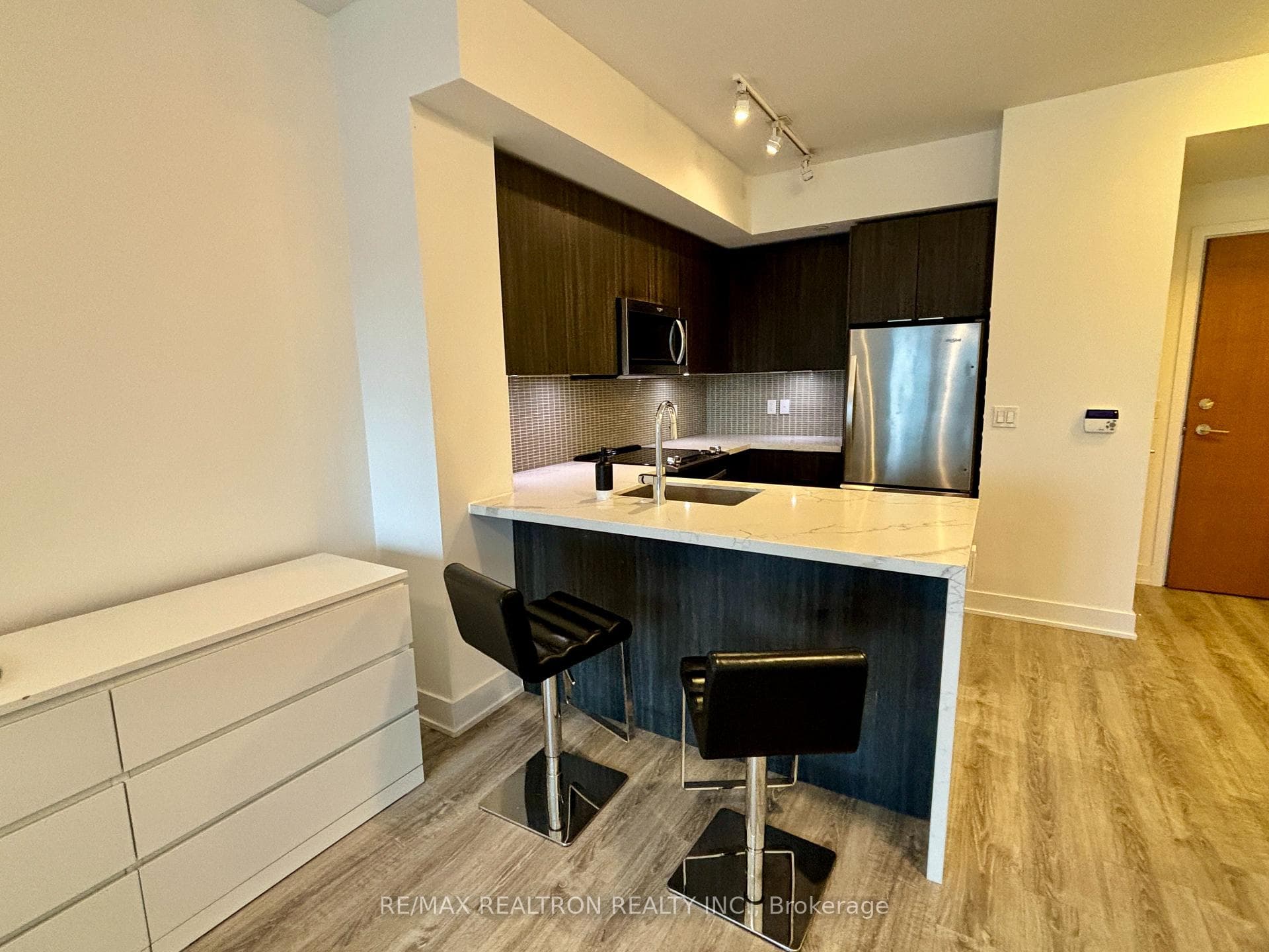 20 Shore Breeze Drive Unit 2605 photo 15