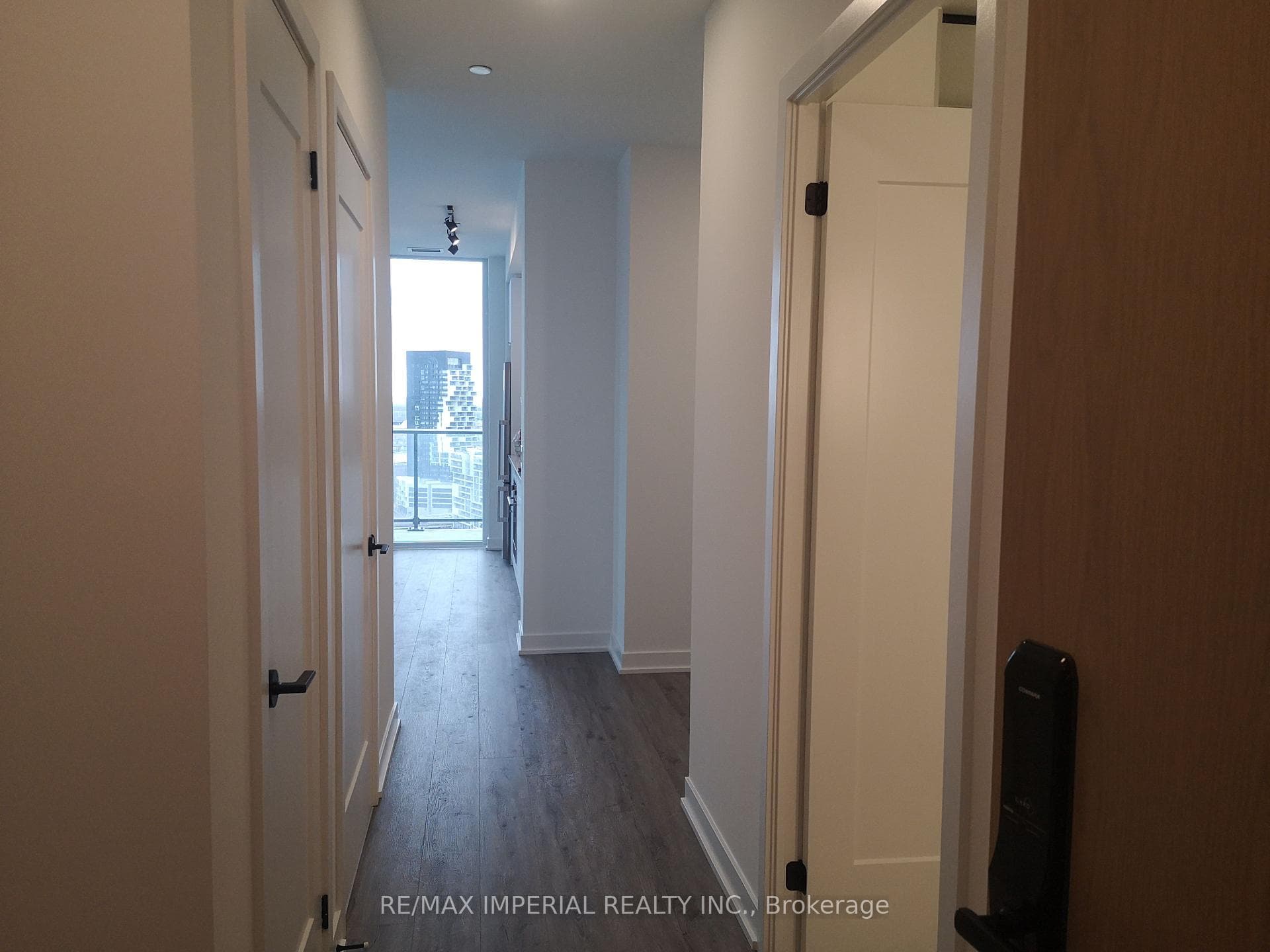 5 Defries Street Unit 2302 photo 4