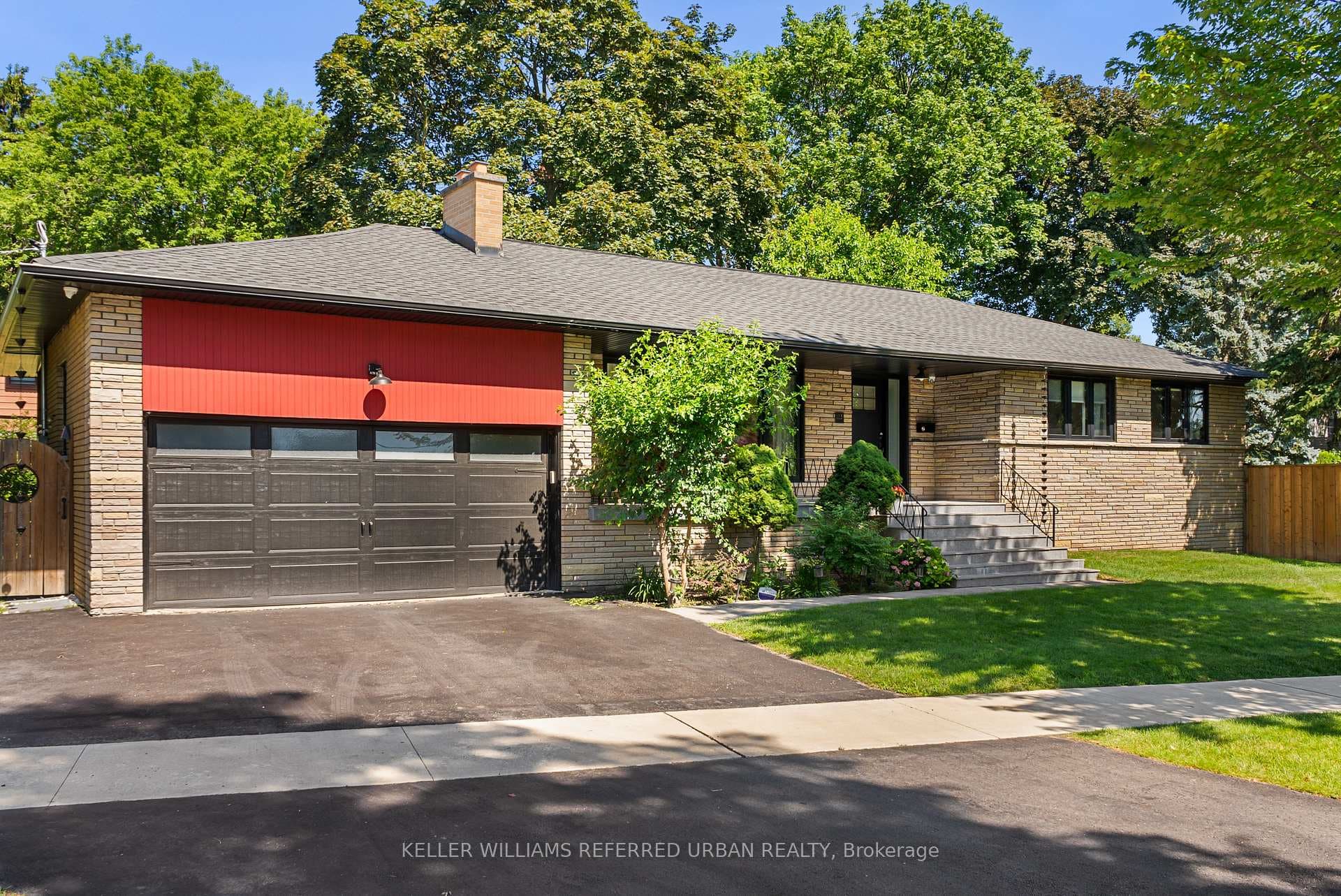 115 Bonnyview Drive photo 23