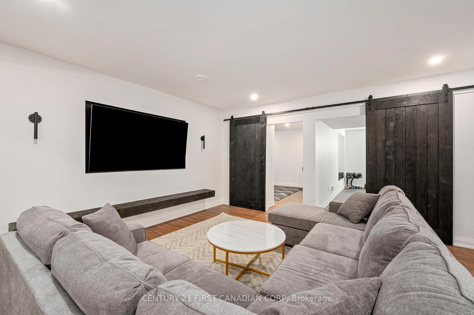 22834 HIGHBURY Avenue photo 15