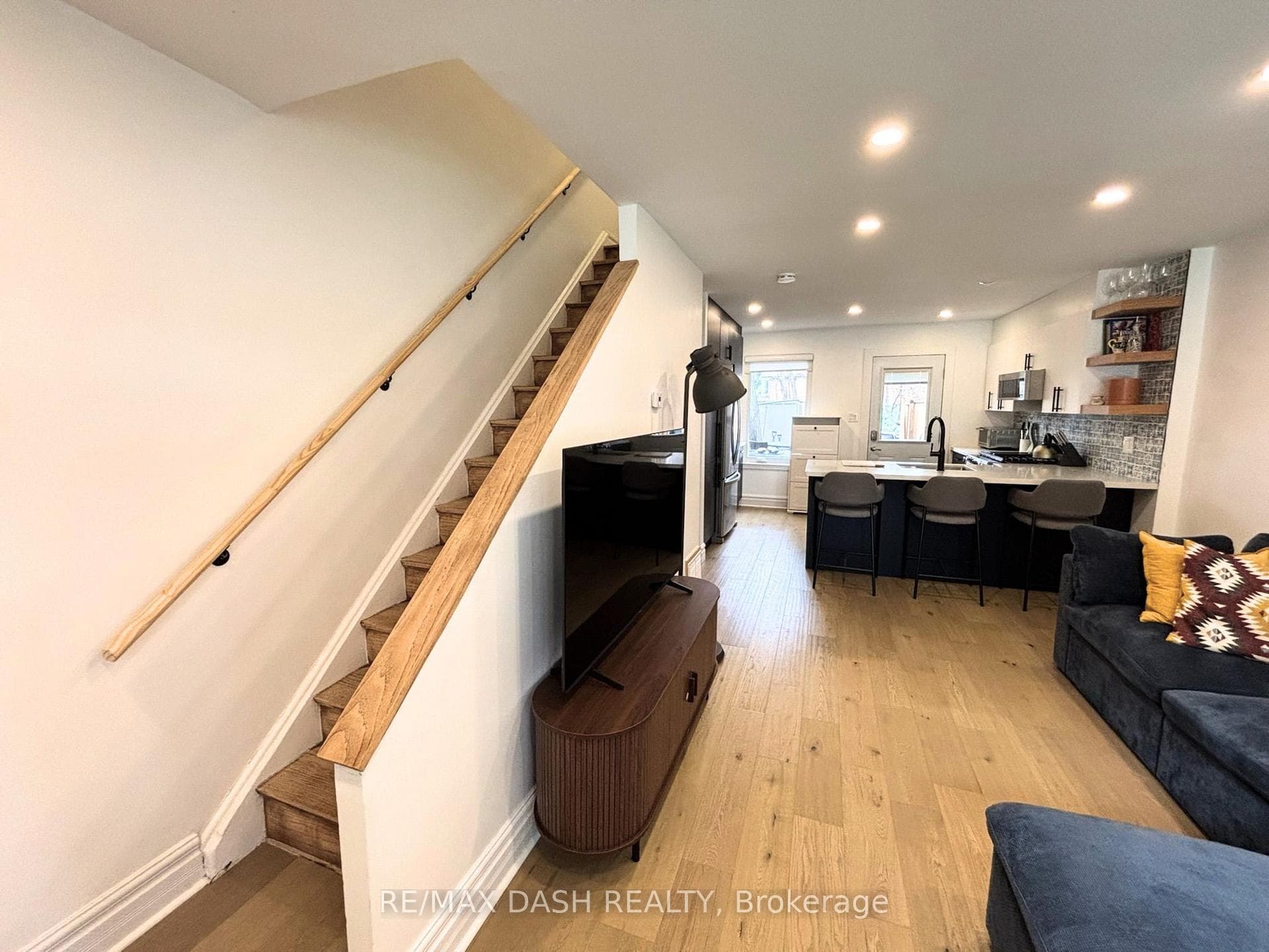 3312 Bathurst Street photo 7