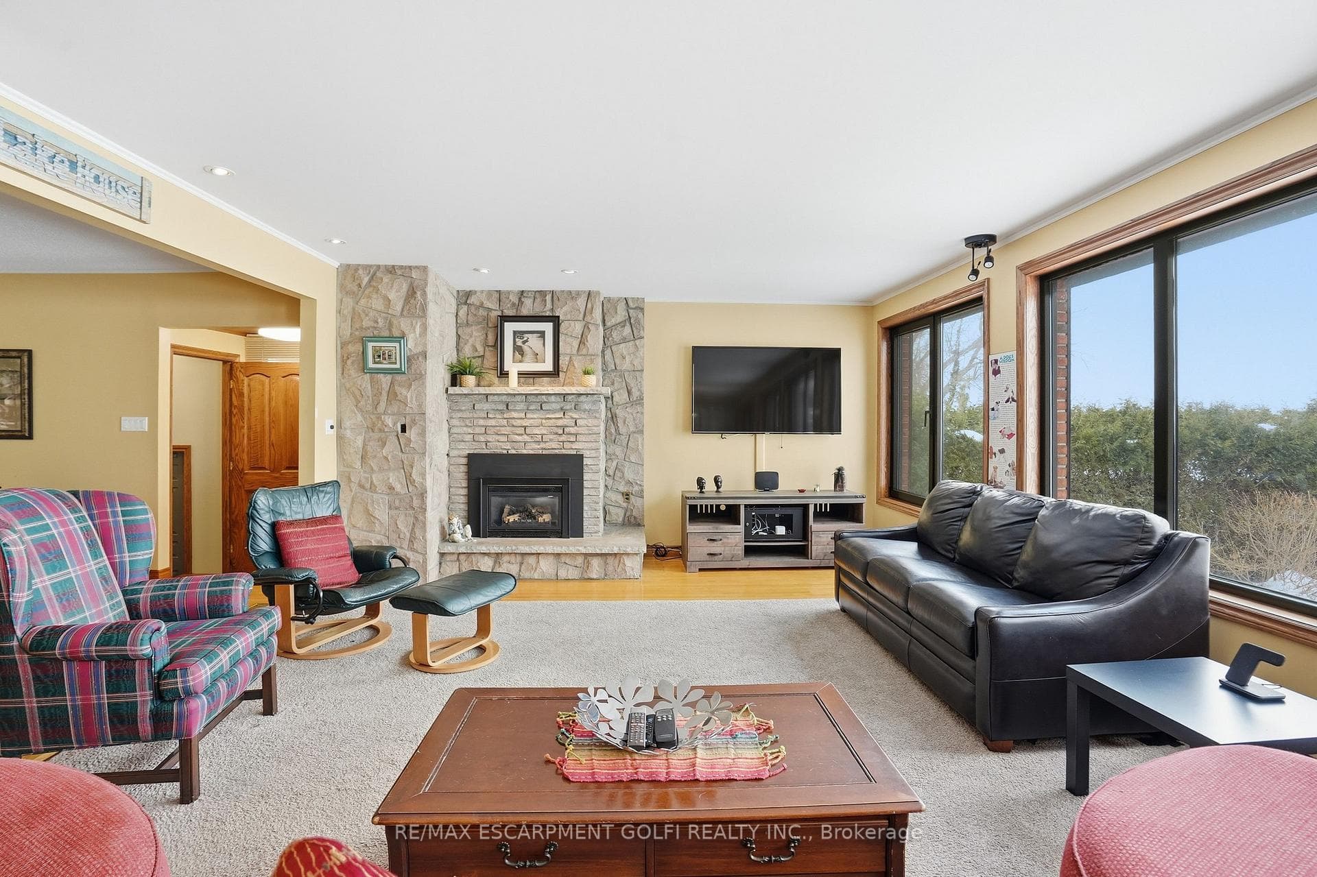 8 Firelane 14D Road photo 15
