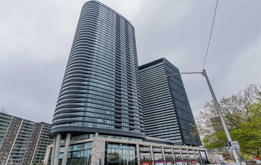 585 Bloor Street Unit 1415 photo 1