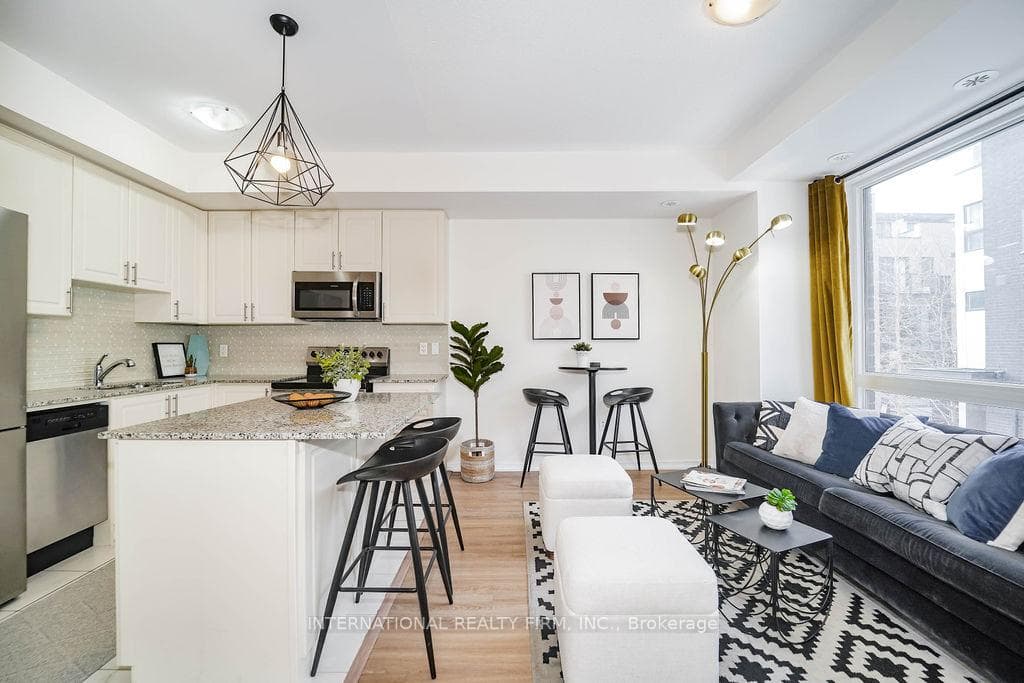 26 Fieldway Road Unit 39 photo 2