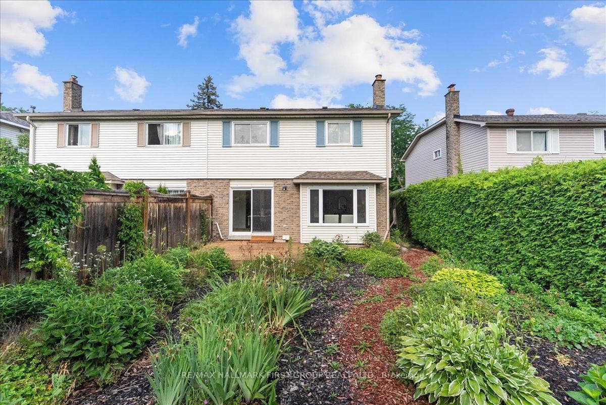 16 Goodfellow Street photo 43