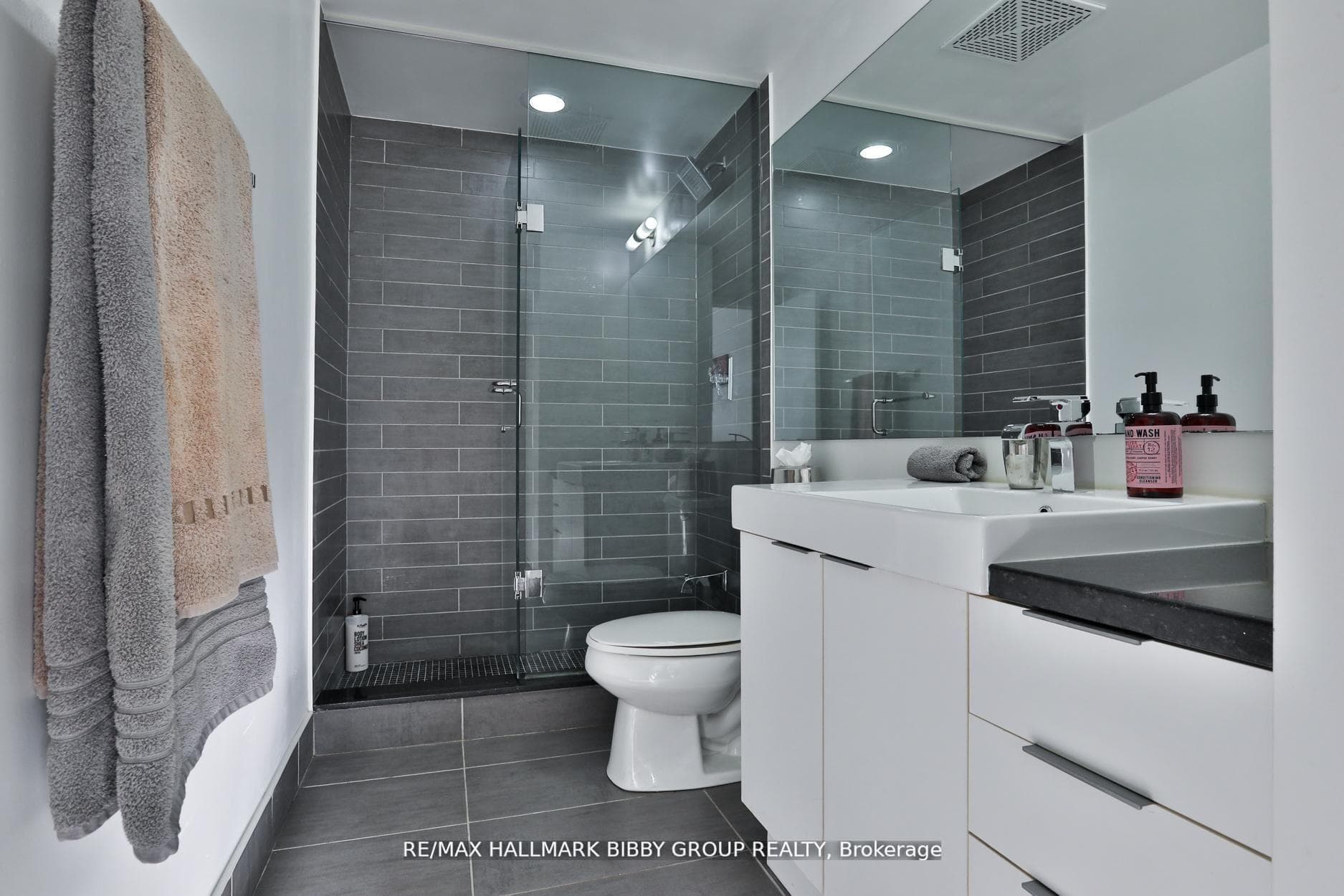 478 King Street Unit 606 photo 13