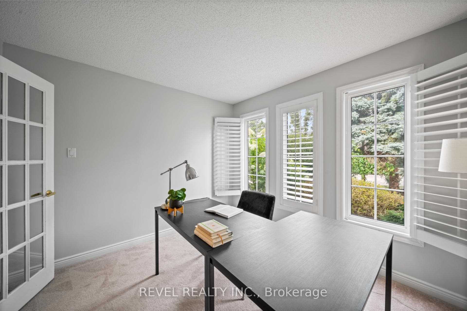 3723 Trelawny Circle photo 4