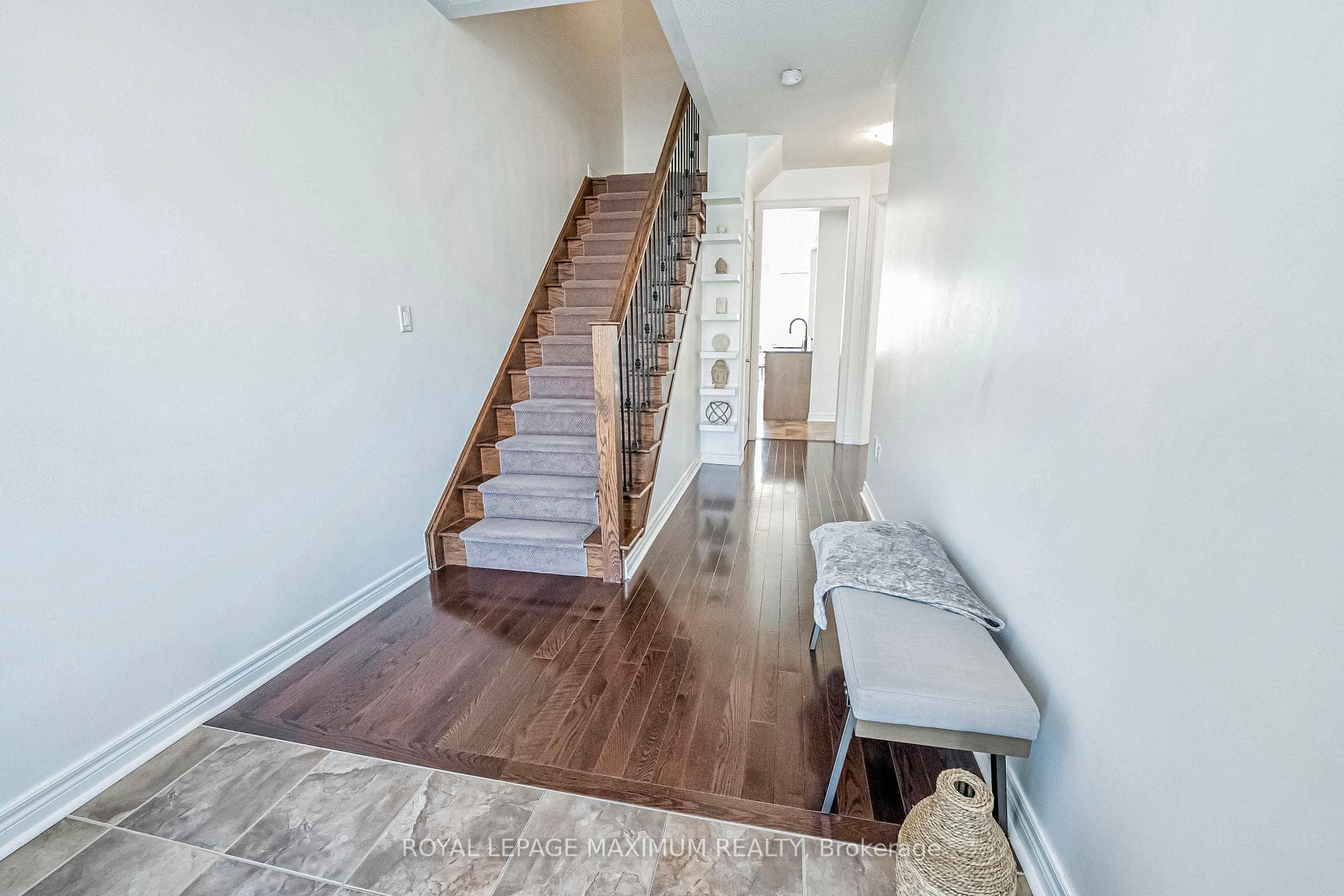 45 Losino Street photo 3