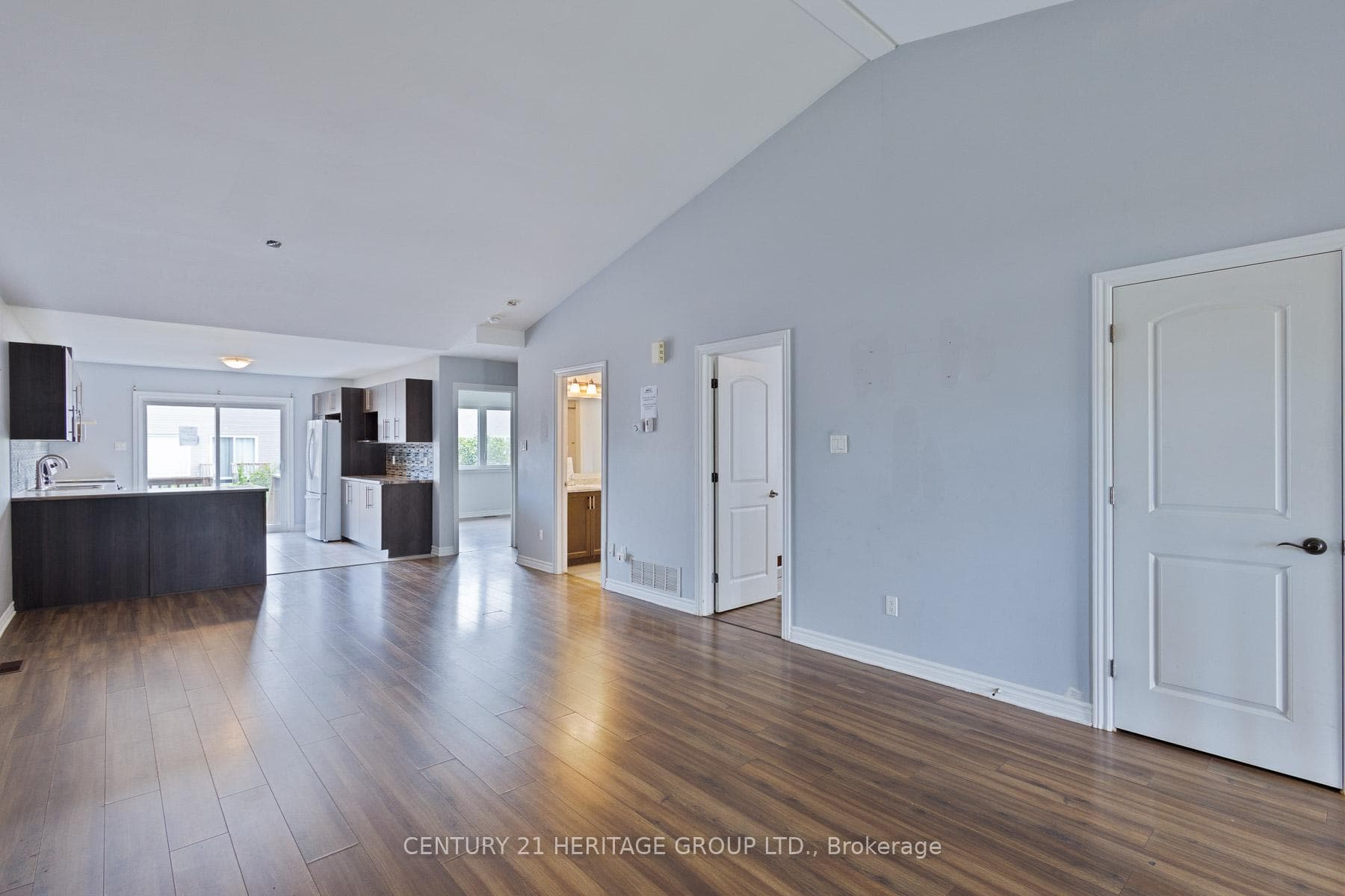 367 Trillium Circle photo 4