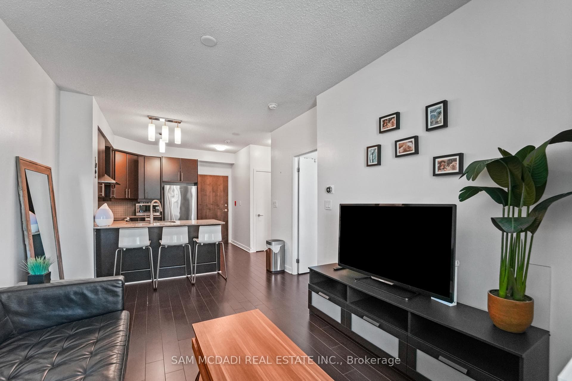 18 Harbour Street Unit 2304 photo 10
