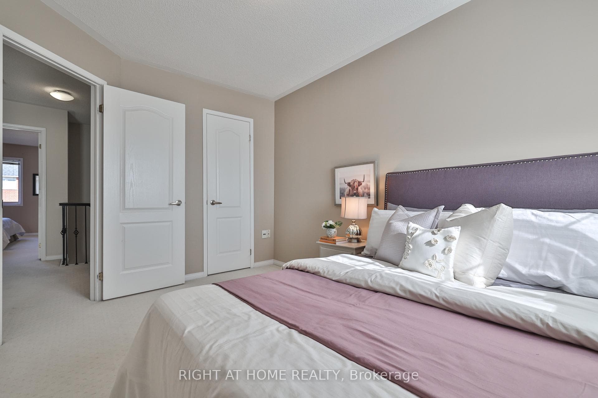 392 Bur Oak Avenue photo 25