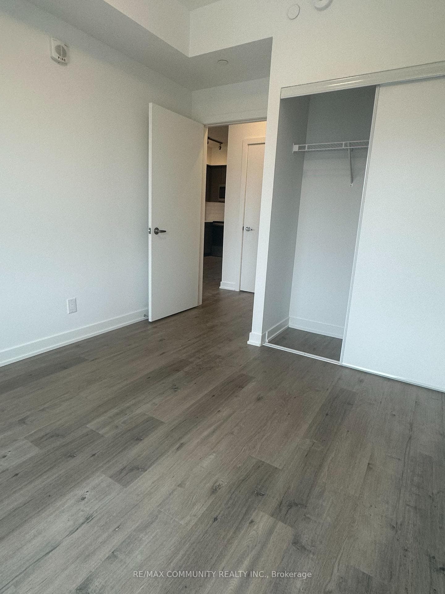 56 Lakeside Terrace Unit 404 photo 10
