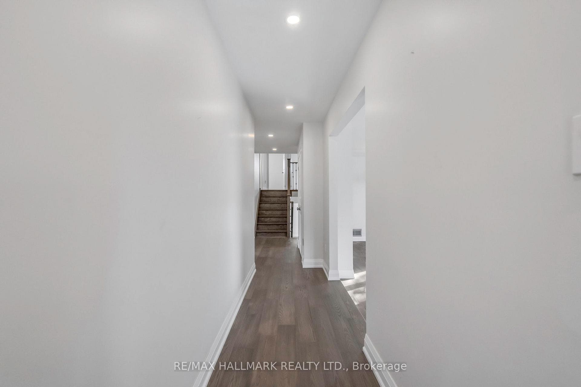 4281 Creeks End photo 6