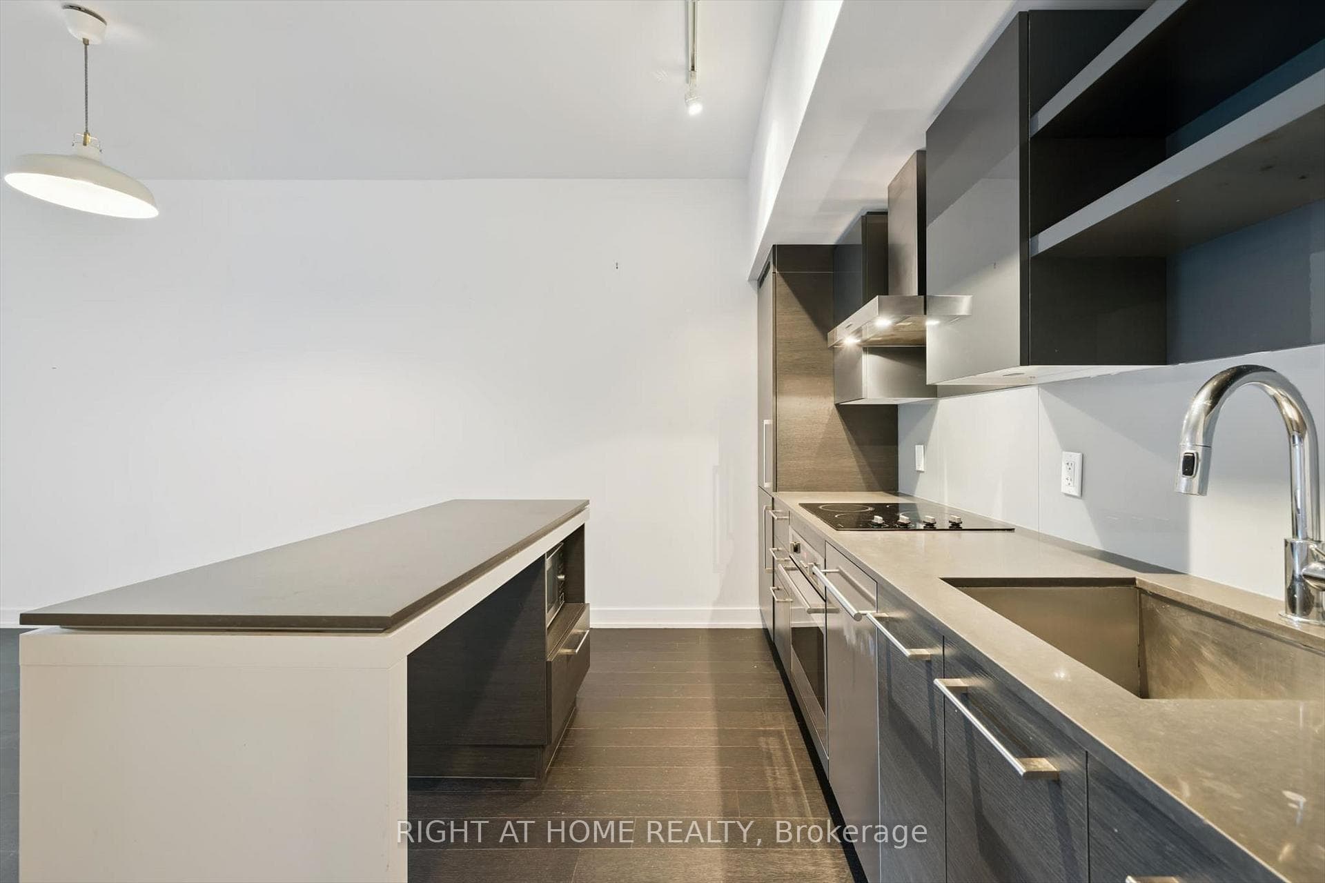 1030 King Street Unit 418 photo 9