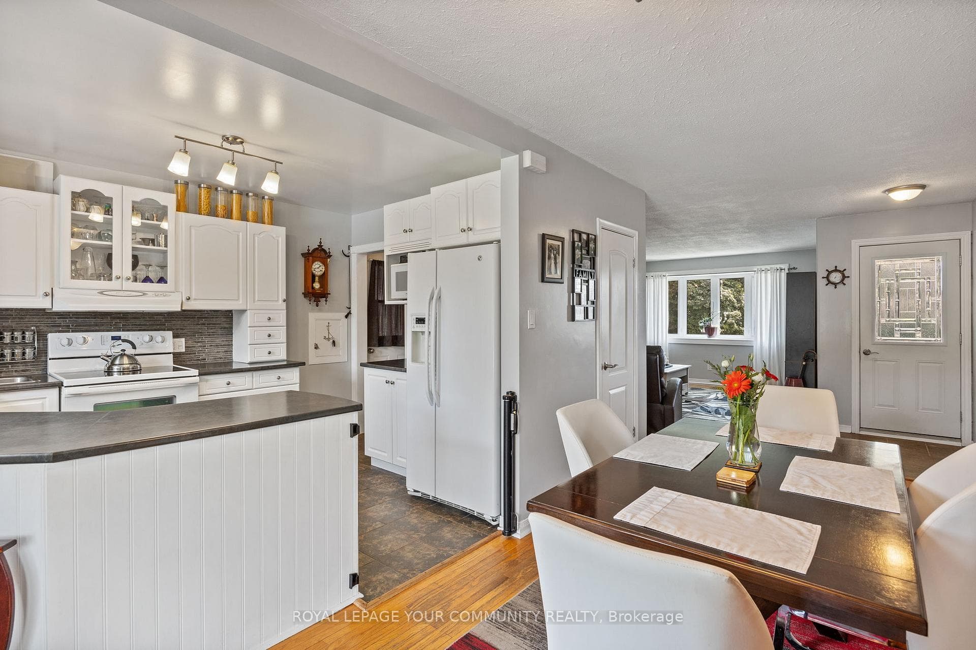10 Freeman Drive photo 10