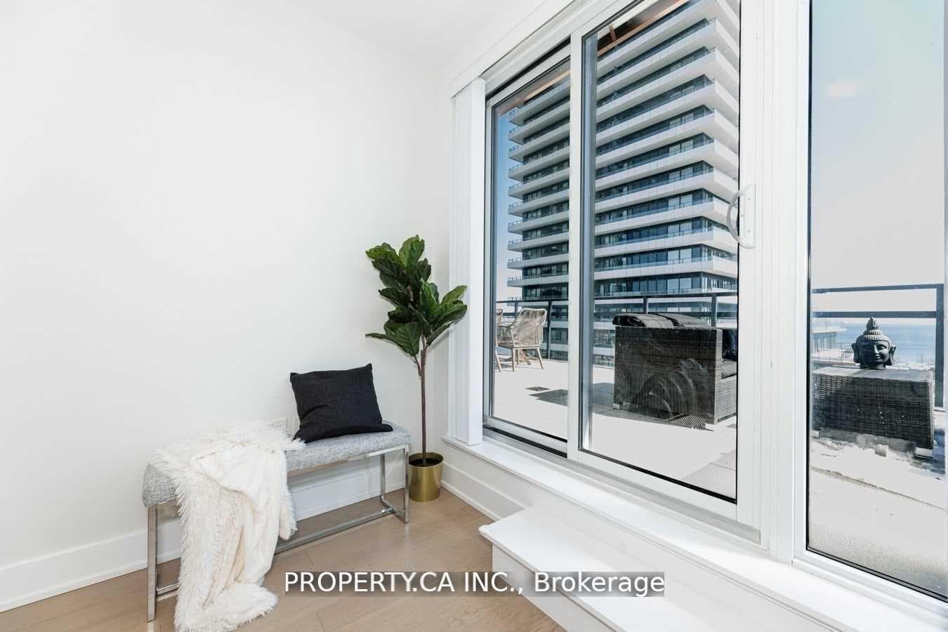 30 Shore Breeze Drive Unit 1018 photo 13