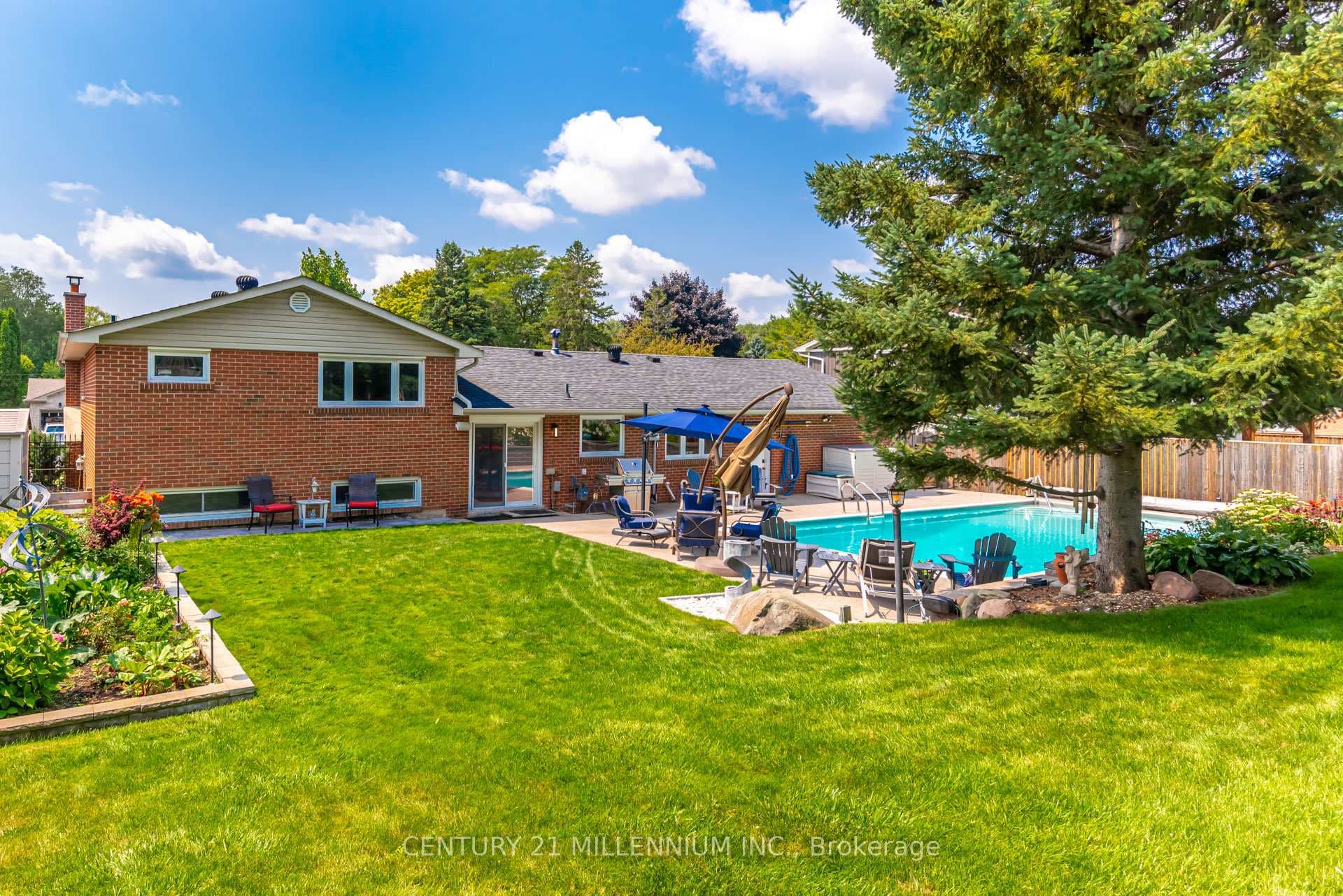 6 Ridgehill Drive photo 32