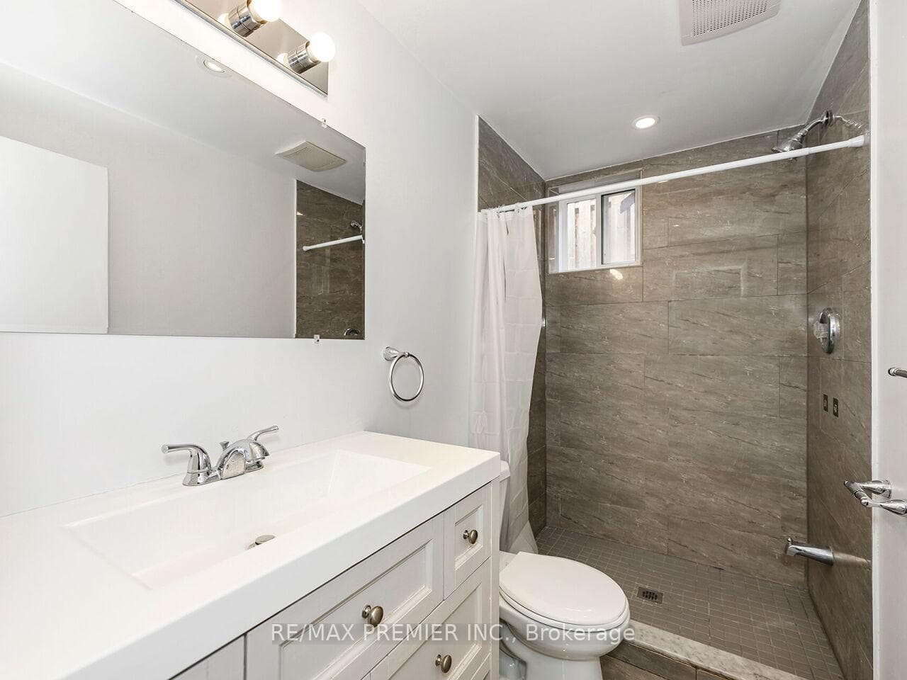 9 Templar Drive photo 33