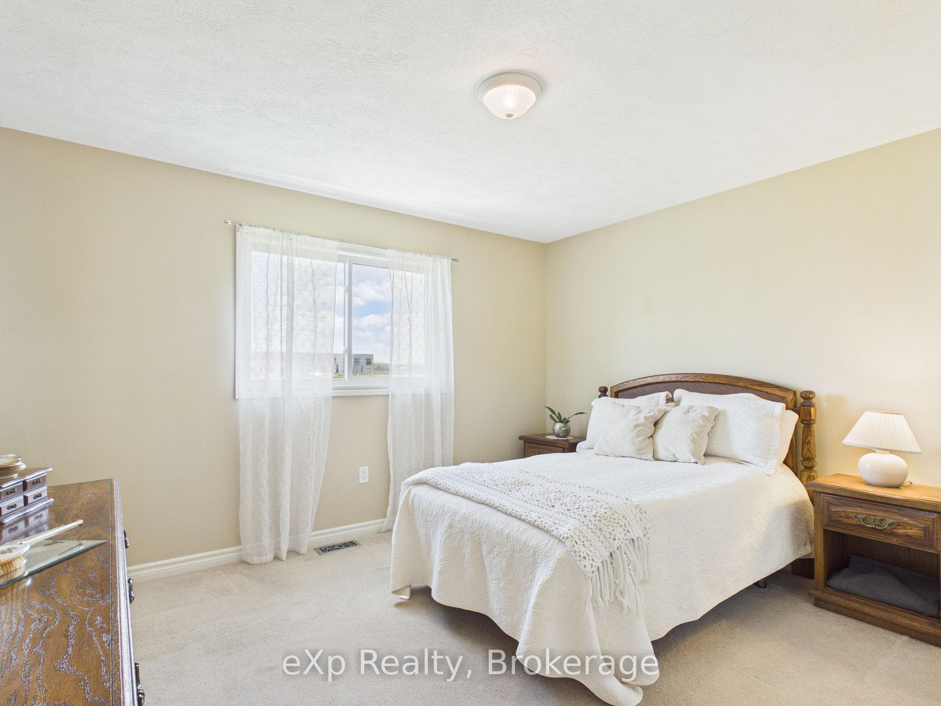 241 17th Avenue photo 13