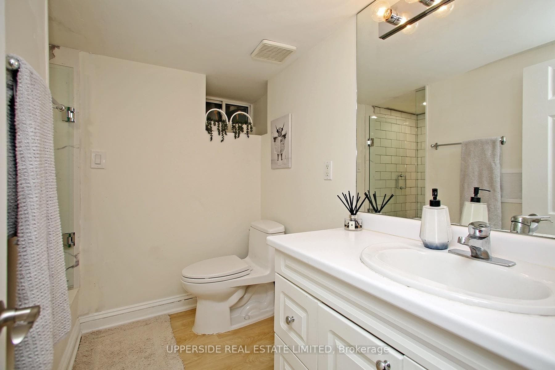 153 Collier Street photo 25