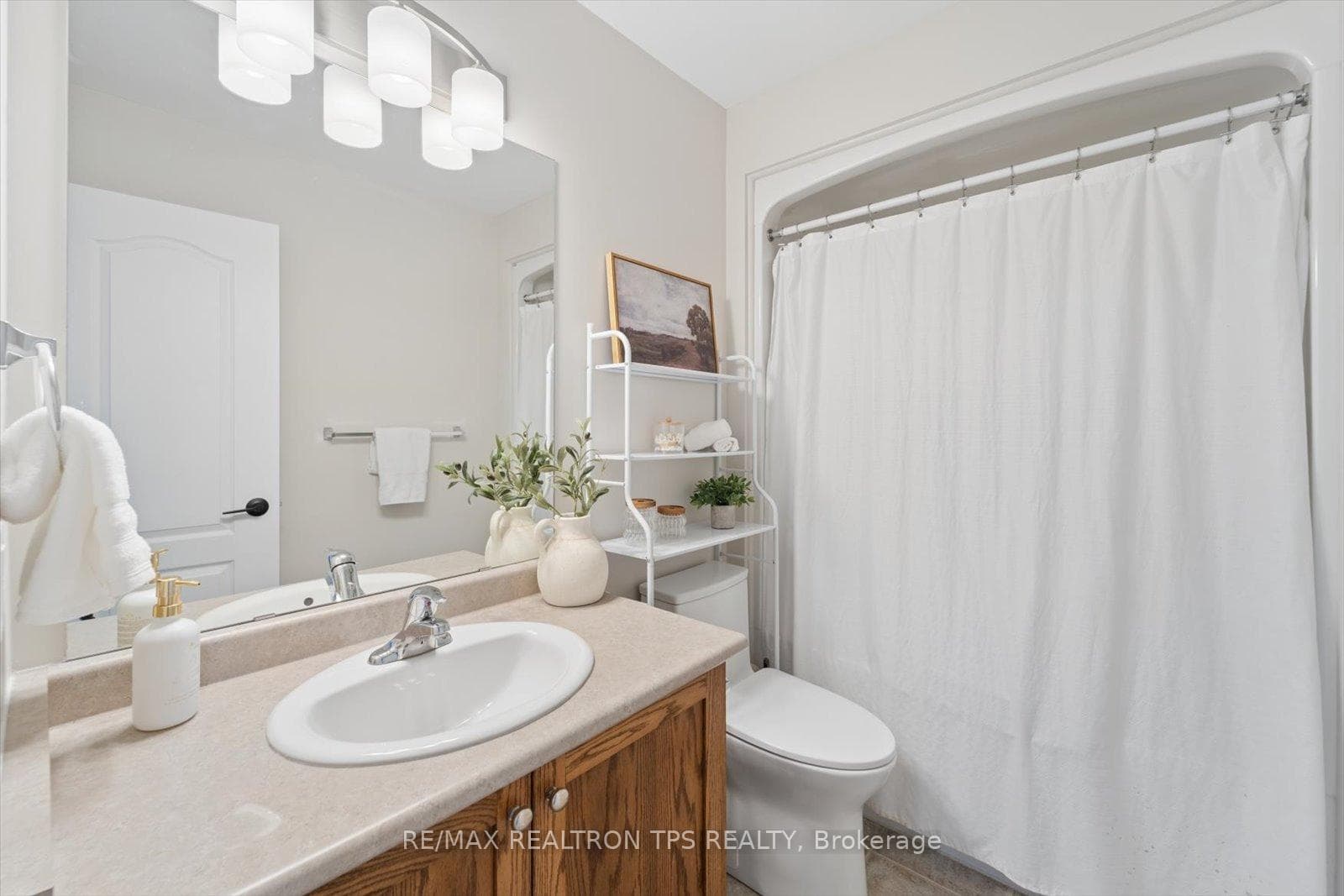 263 Sprucewood Crescent photo 31