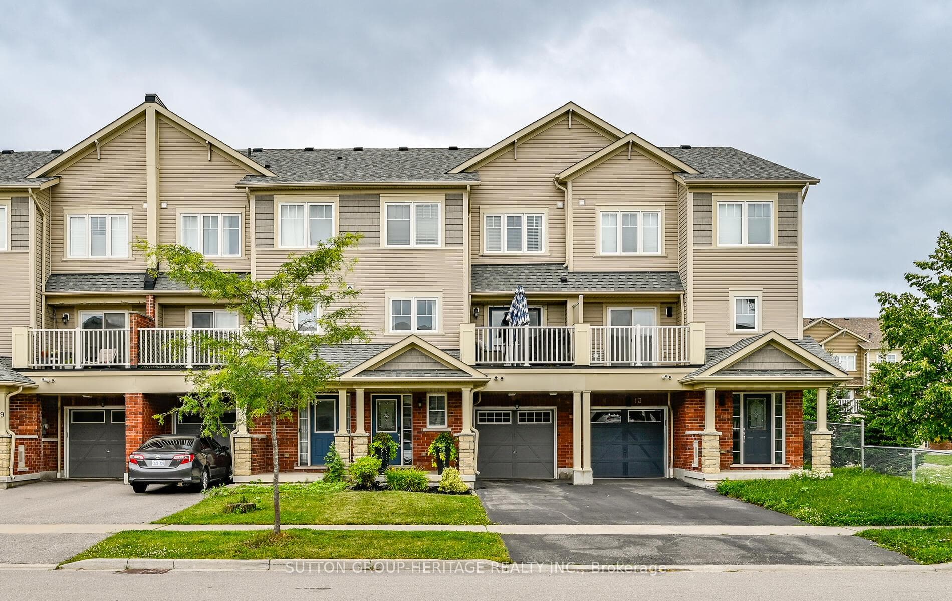 All amenities a short walk away!