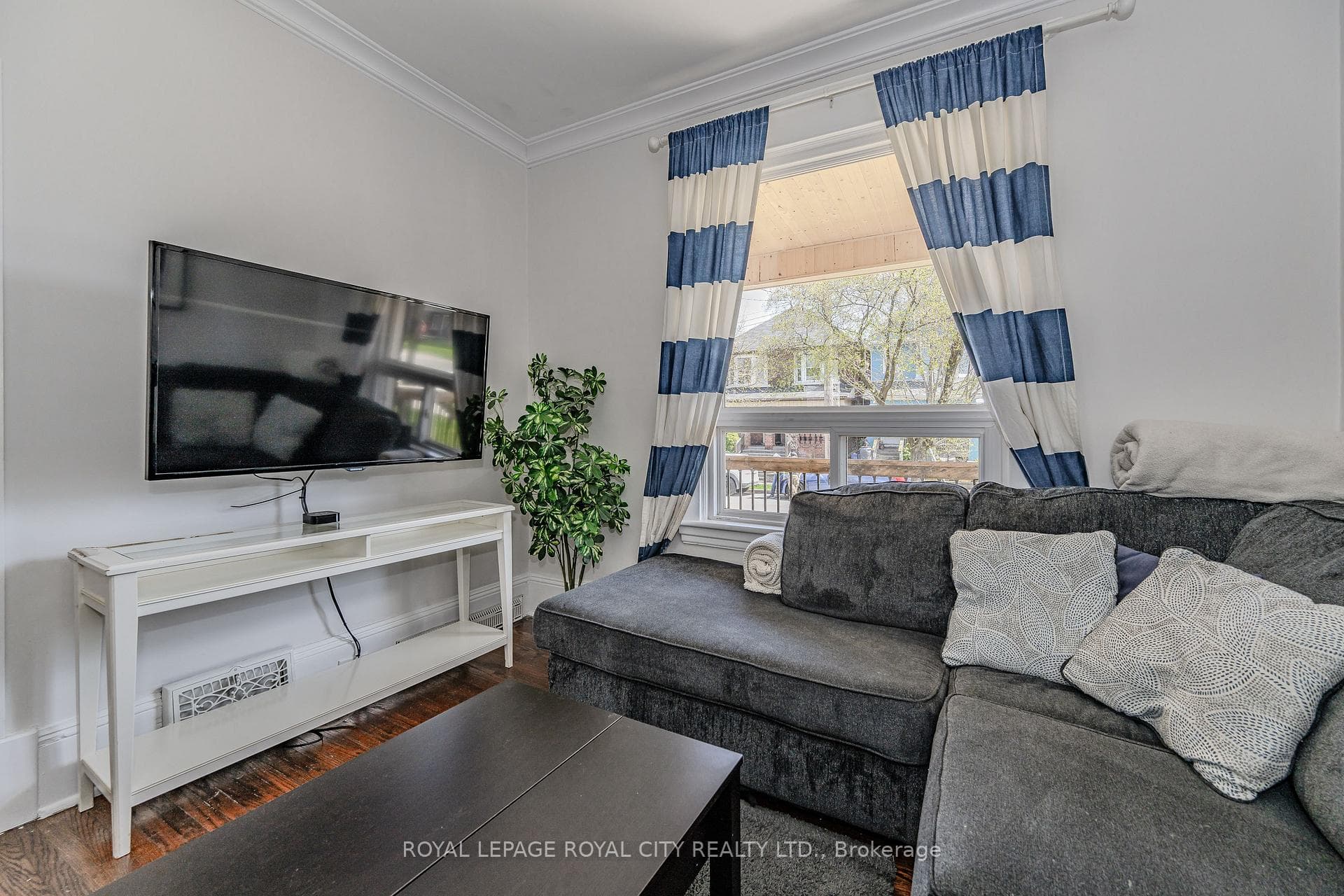 149 Cavell Avenue photo 6
