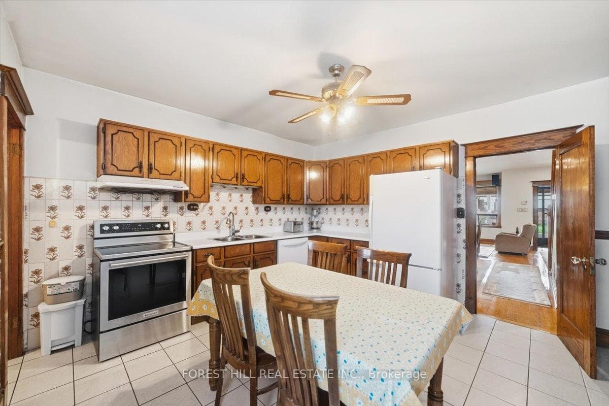 84 Ellerbeck Street photo 10