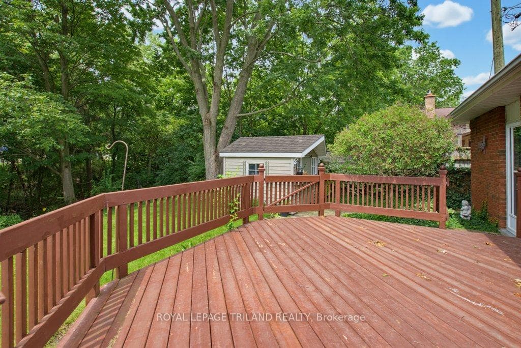 5 Warren Crescent photo 43