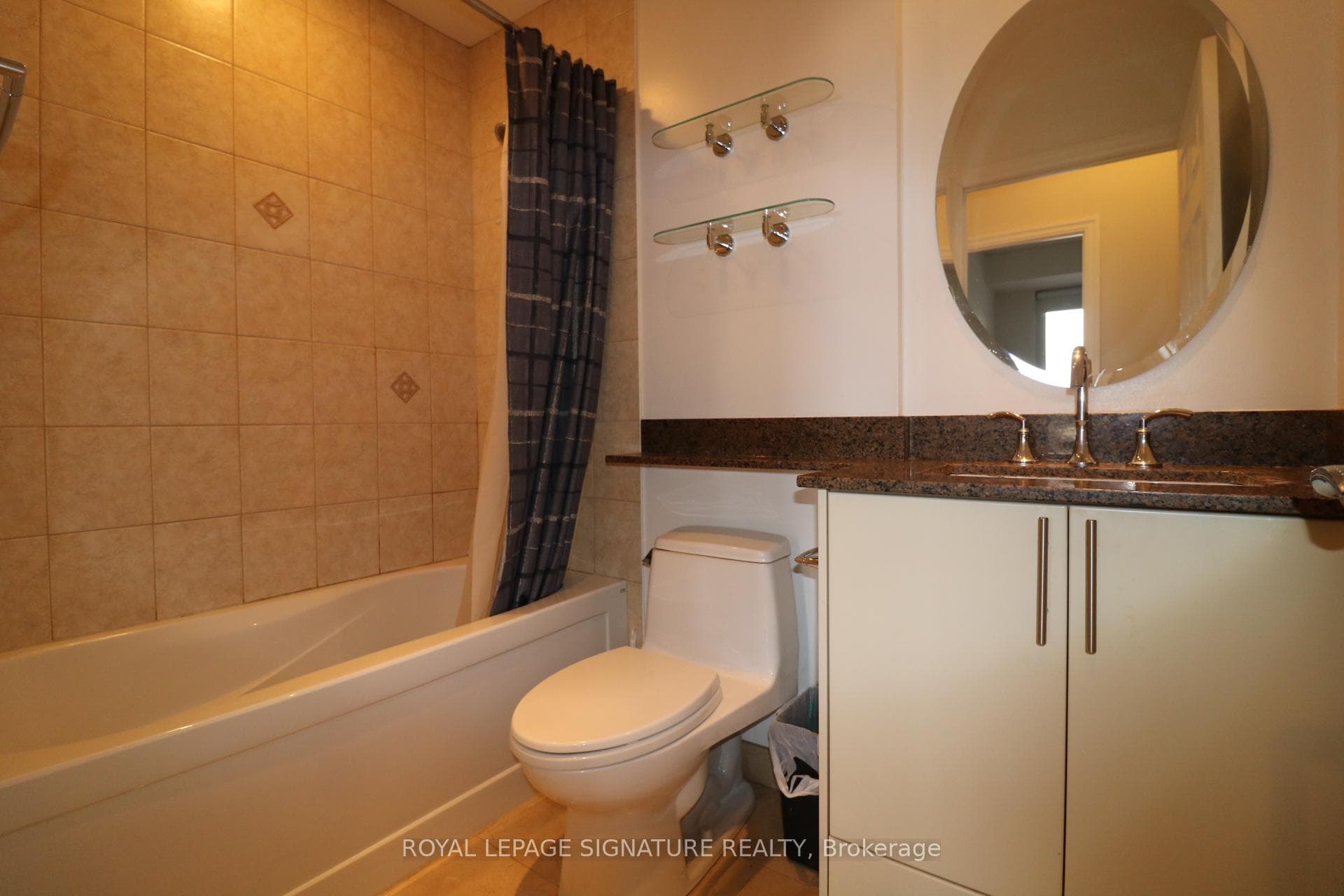 35 Balmuto Street Unit 1702 photo 4