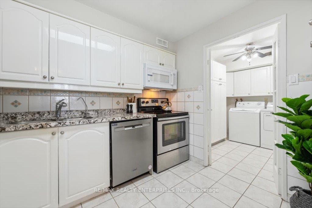1320 Mississauga Valley Boulevard Unit 805 photo 10