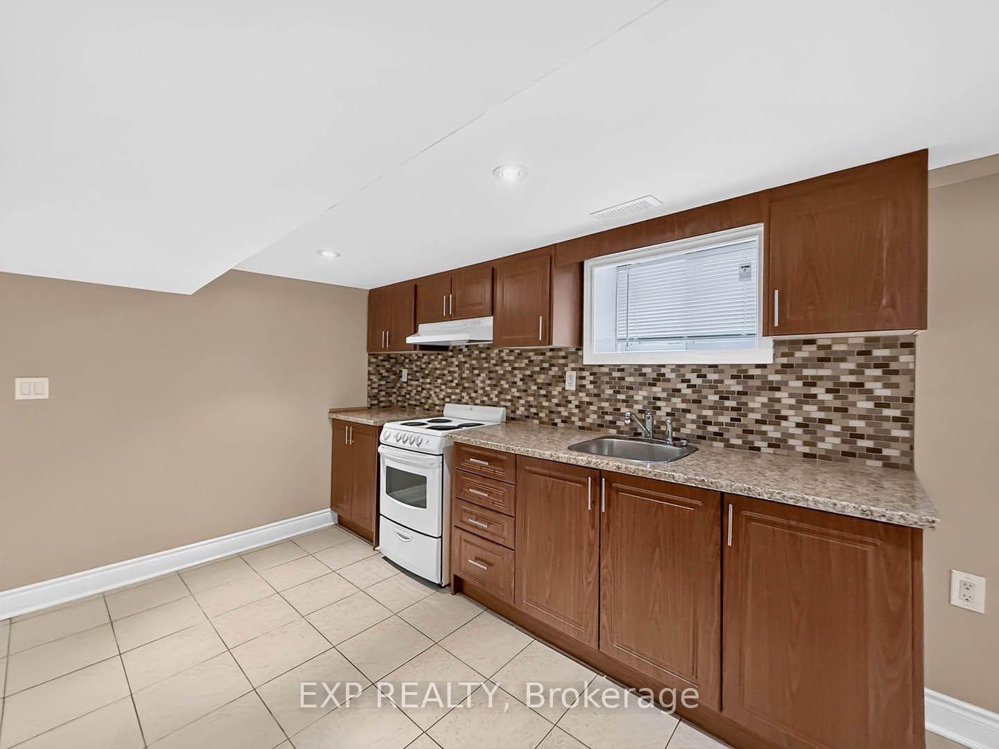 57 Weir Street photo 31