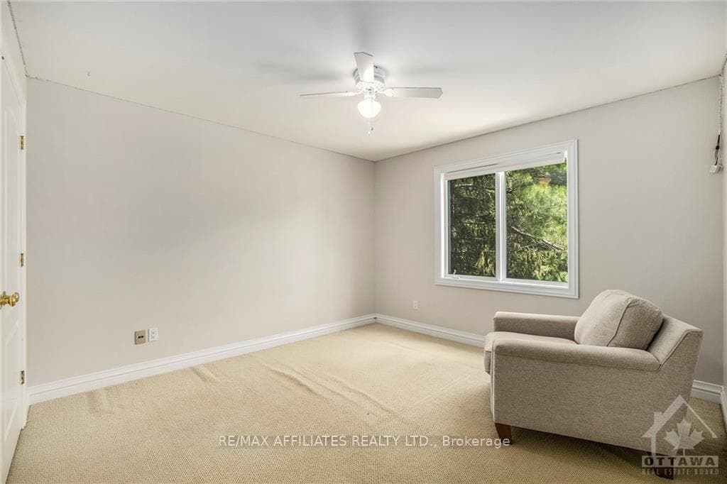 17 THOMAS FULLER Drive photo 21