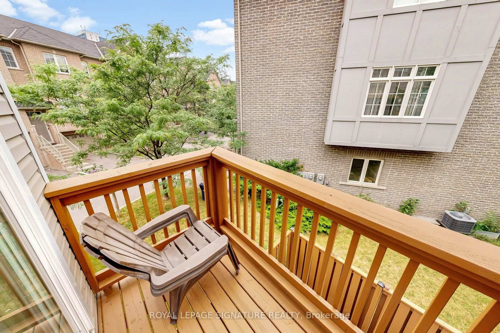 51 Piggott Mews photo 26