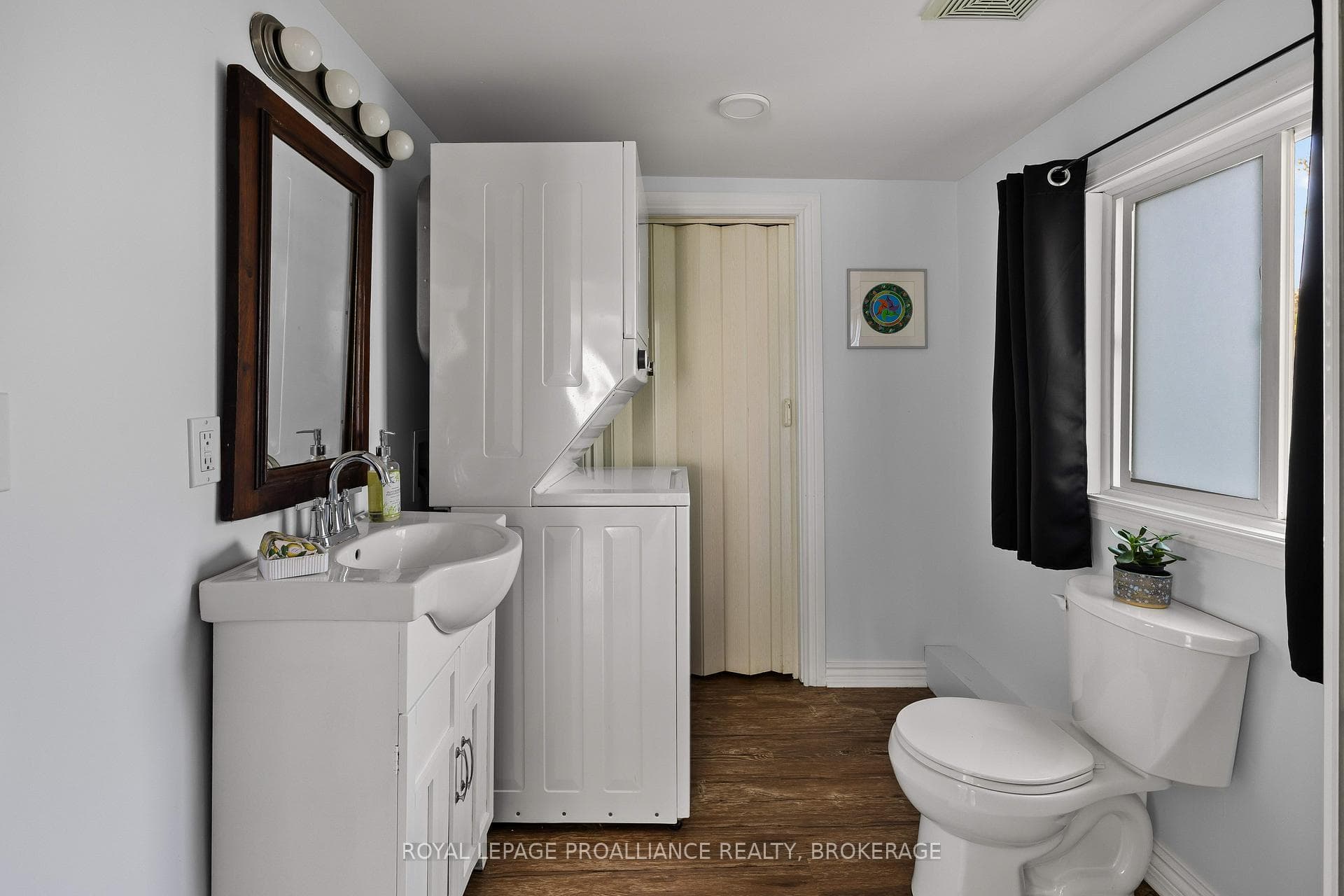 5569 Bath Road Unit 17 photo 14