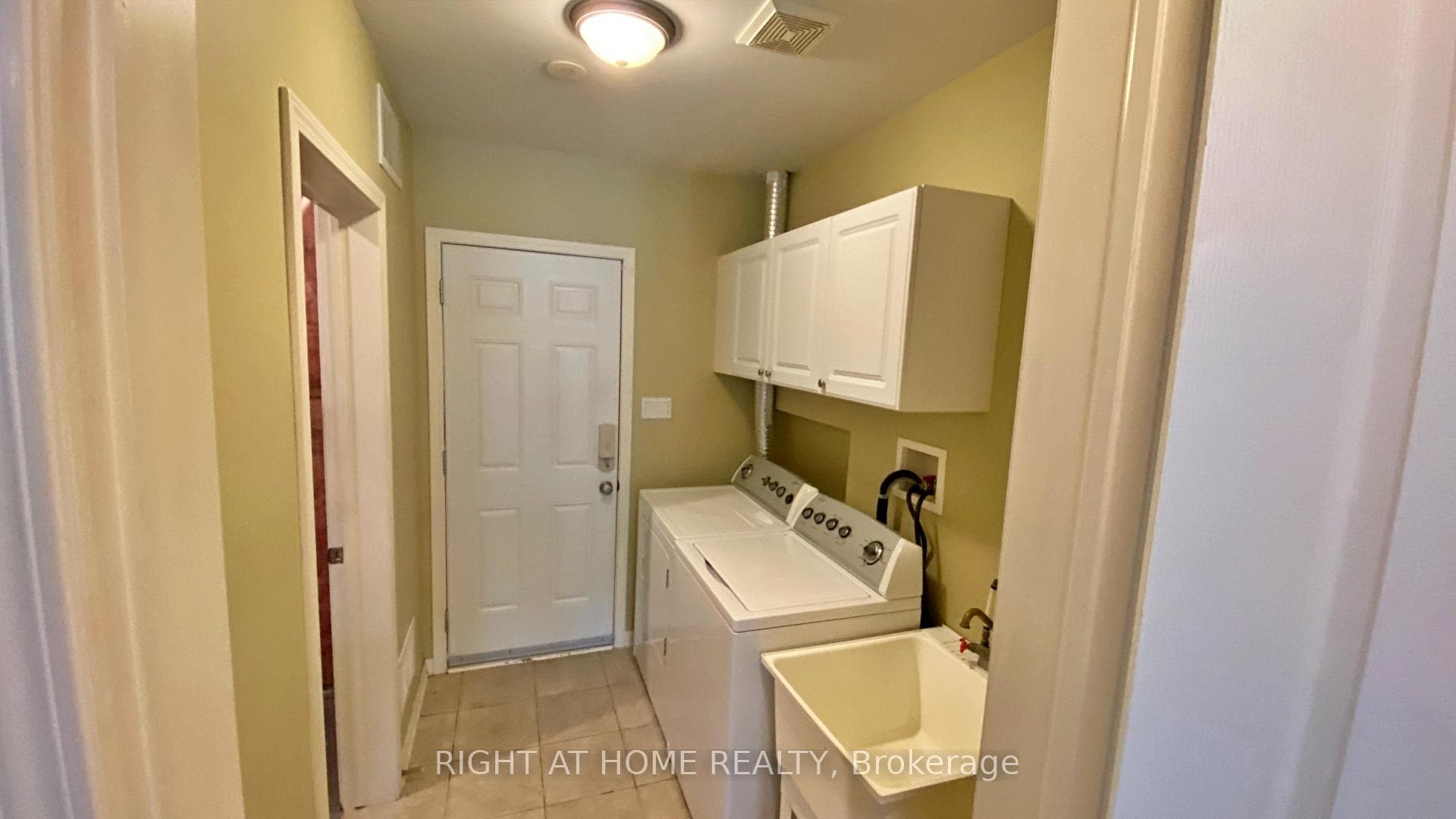 664 Holly Avenue photo 8