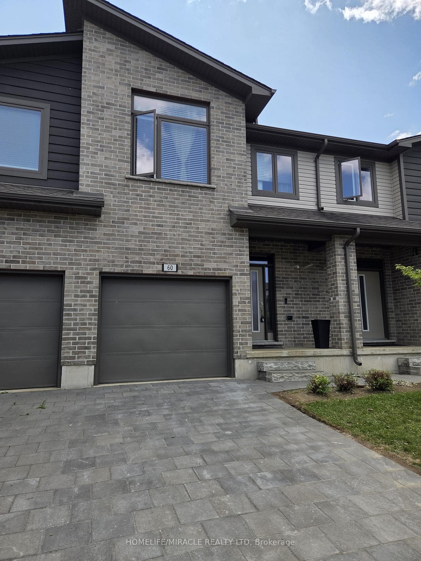 2070 Meadowgate Boulevard Unit 60 photo 3