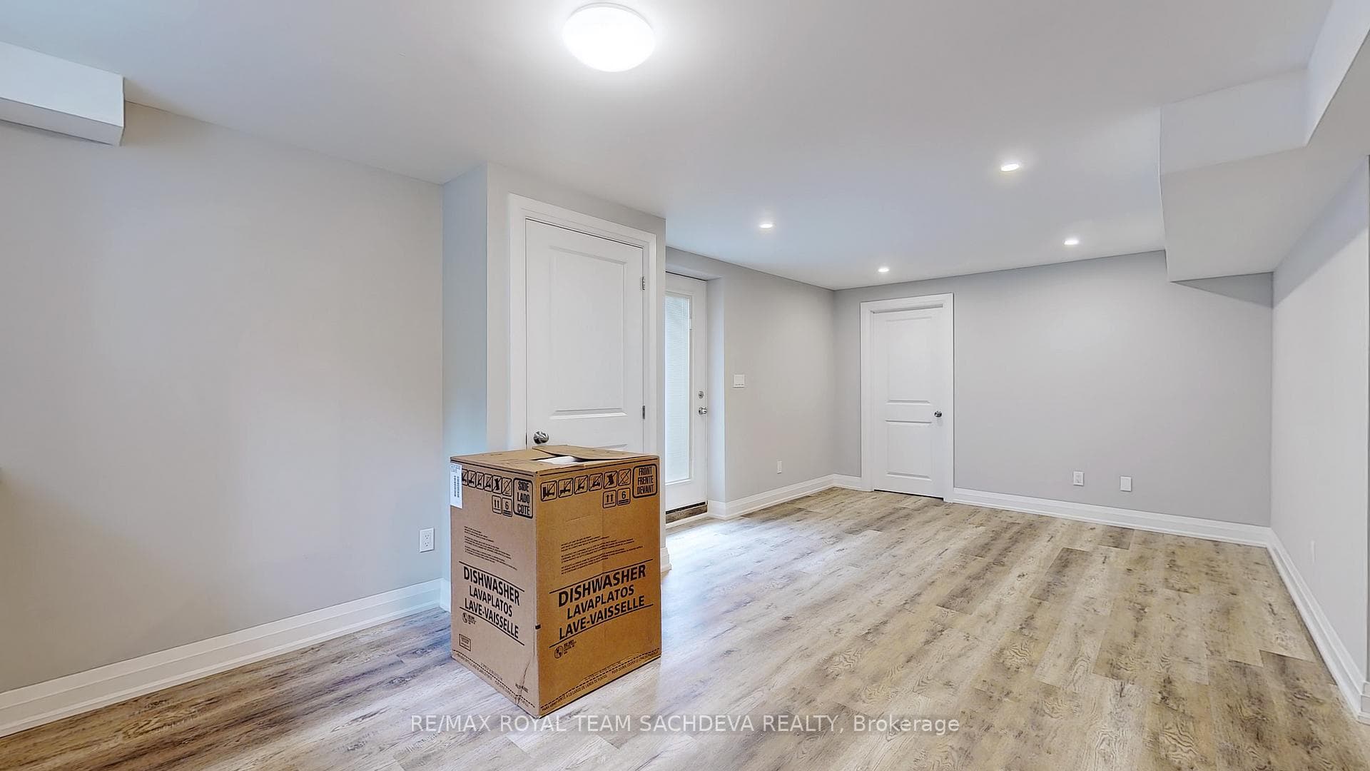 36 Kennett Drive photo 8