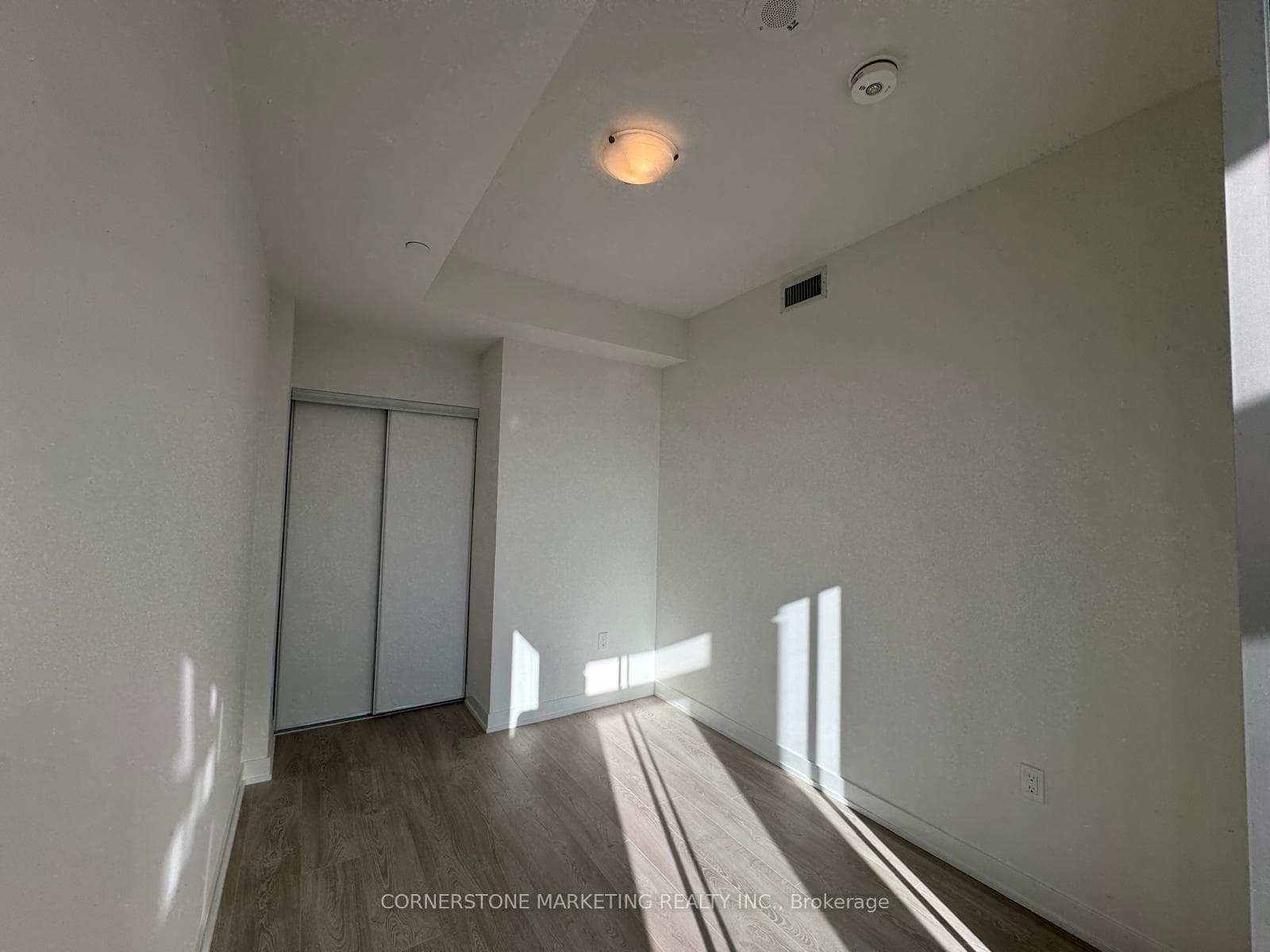 1 Quarrington Lane Unit 1013 photo 16