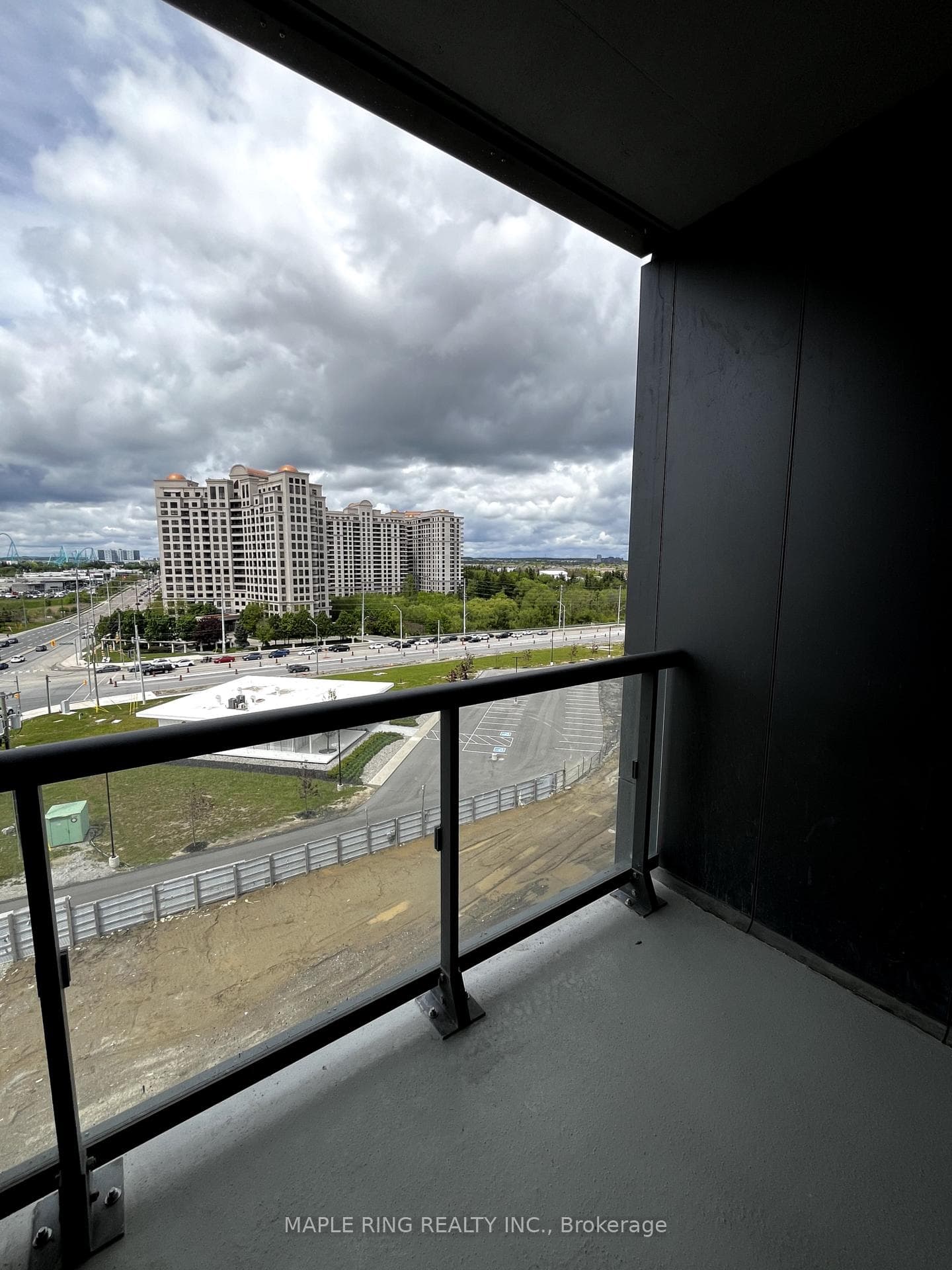 498 Caldari Road Unit 725 photo 12