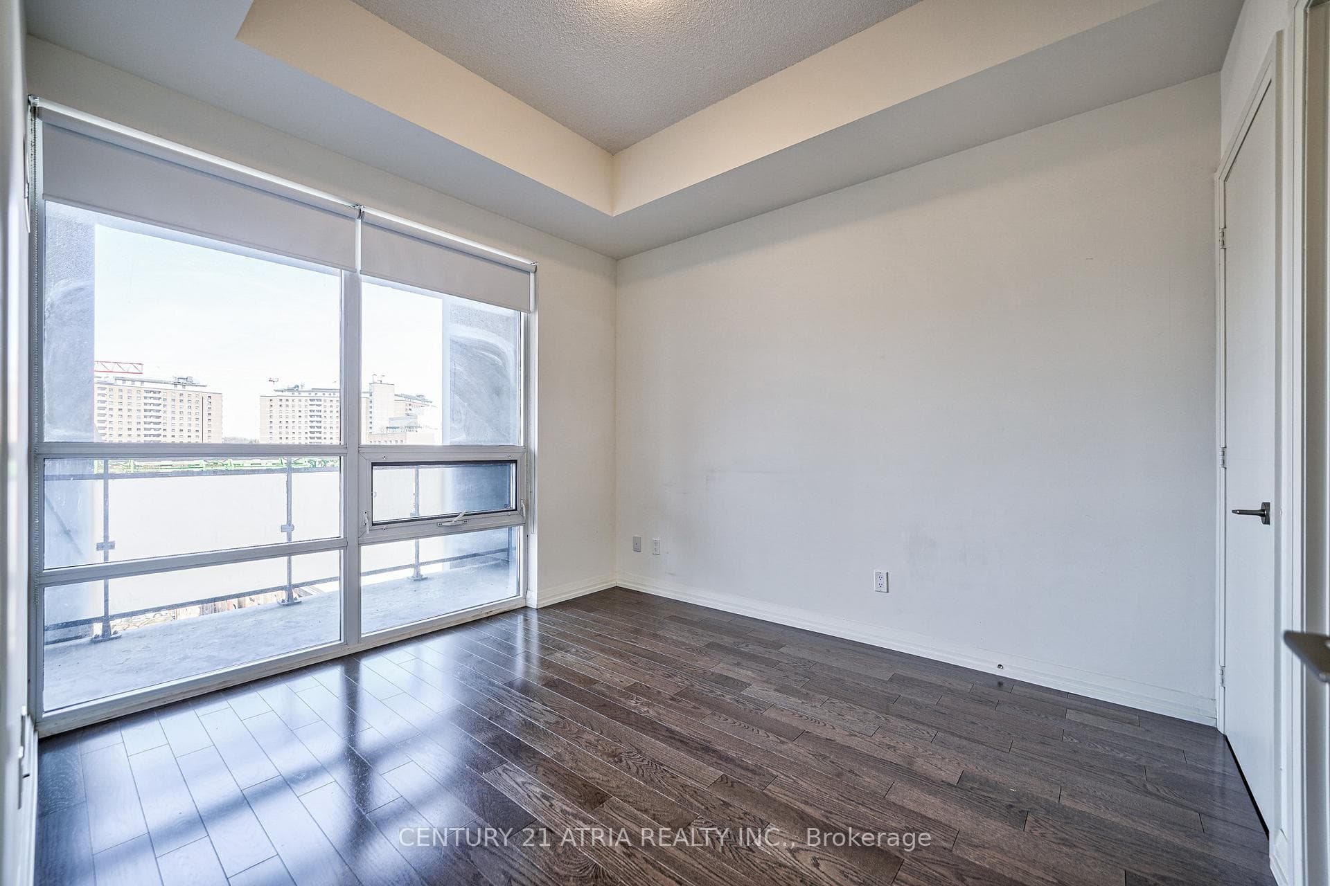 460 Adelaide Street Unit 809 photo 25